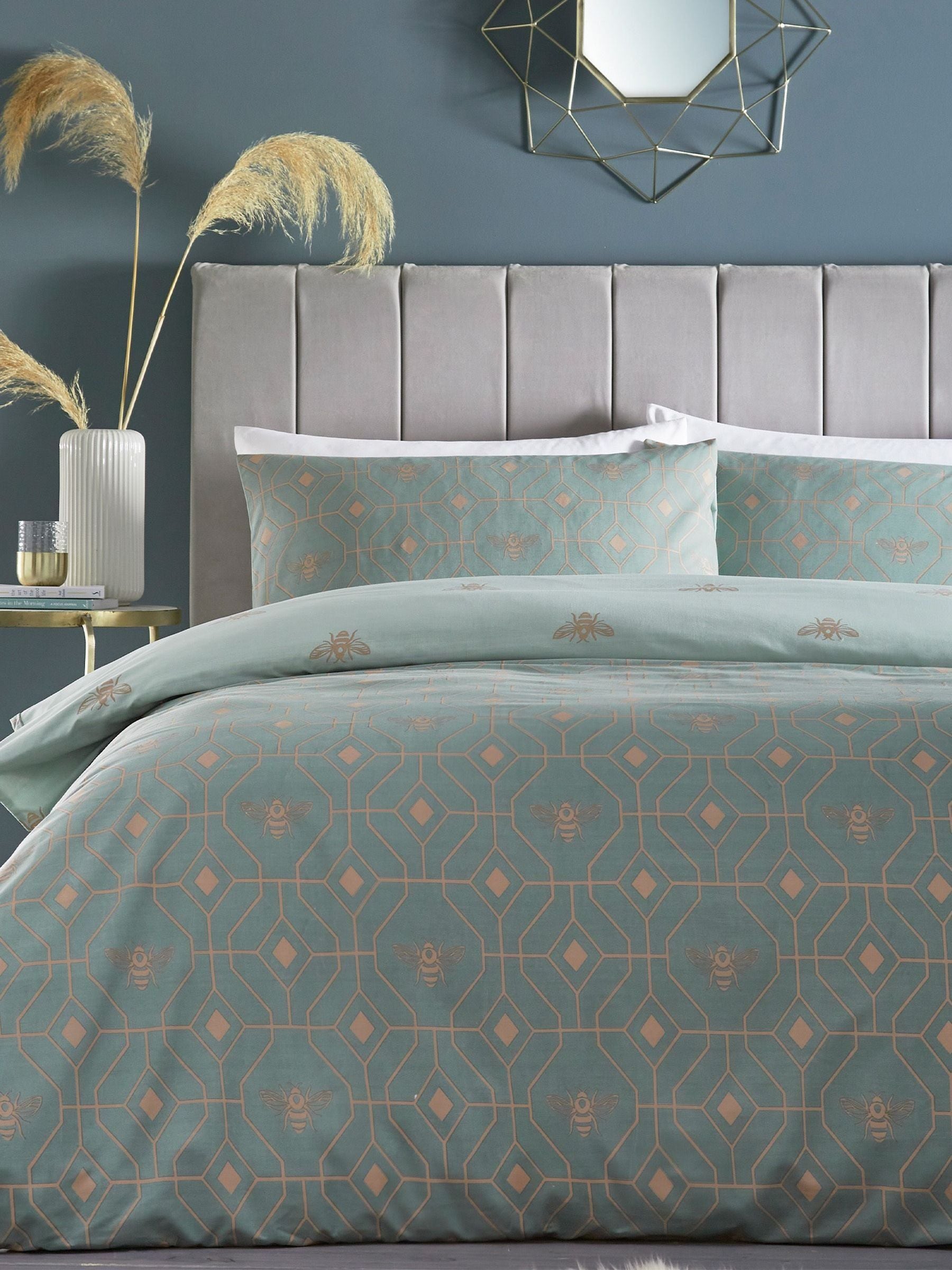 Green Bee Deco reversible duvet cover and pillowcase set - British product