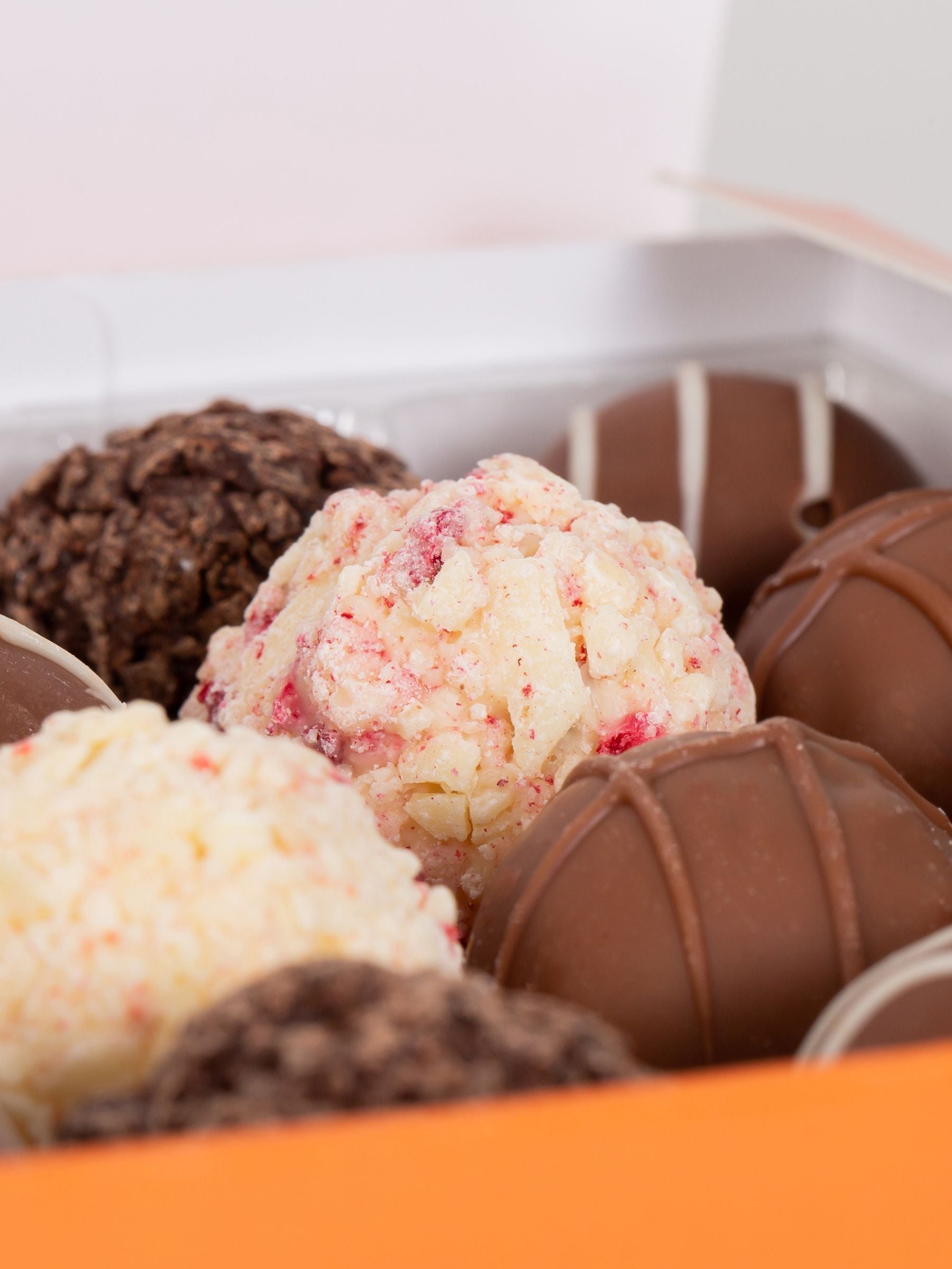 Montezuma's Chocolate Truffle Collection Mixed Flavour 220g, imported from the UK