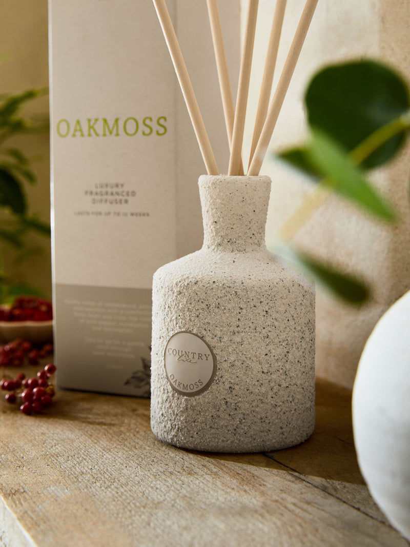 Country Luxe Oakmoss Pink Pepper and Sandalwood reed diffuser 170ml - British product