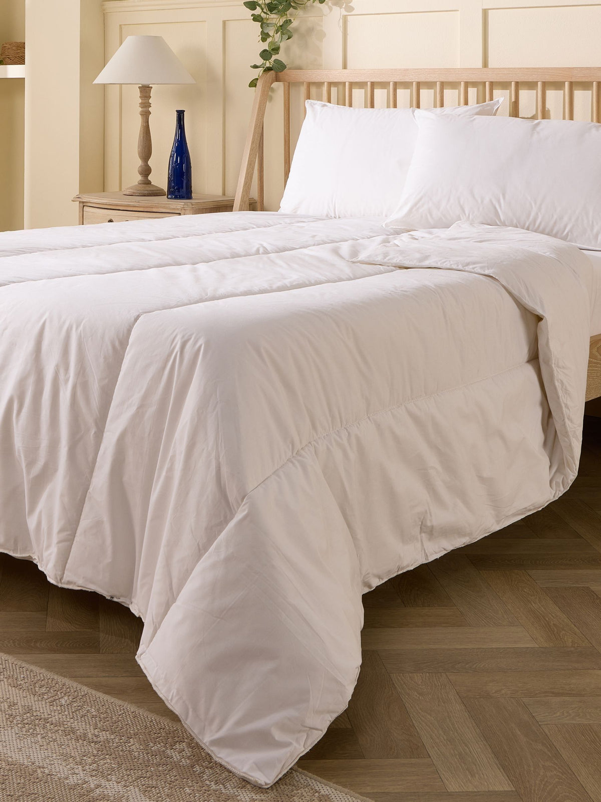 Slumberdown mediumweight wool duvet (British brand)