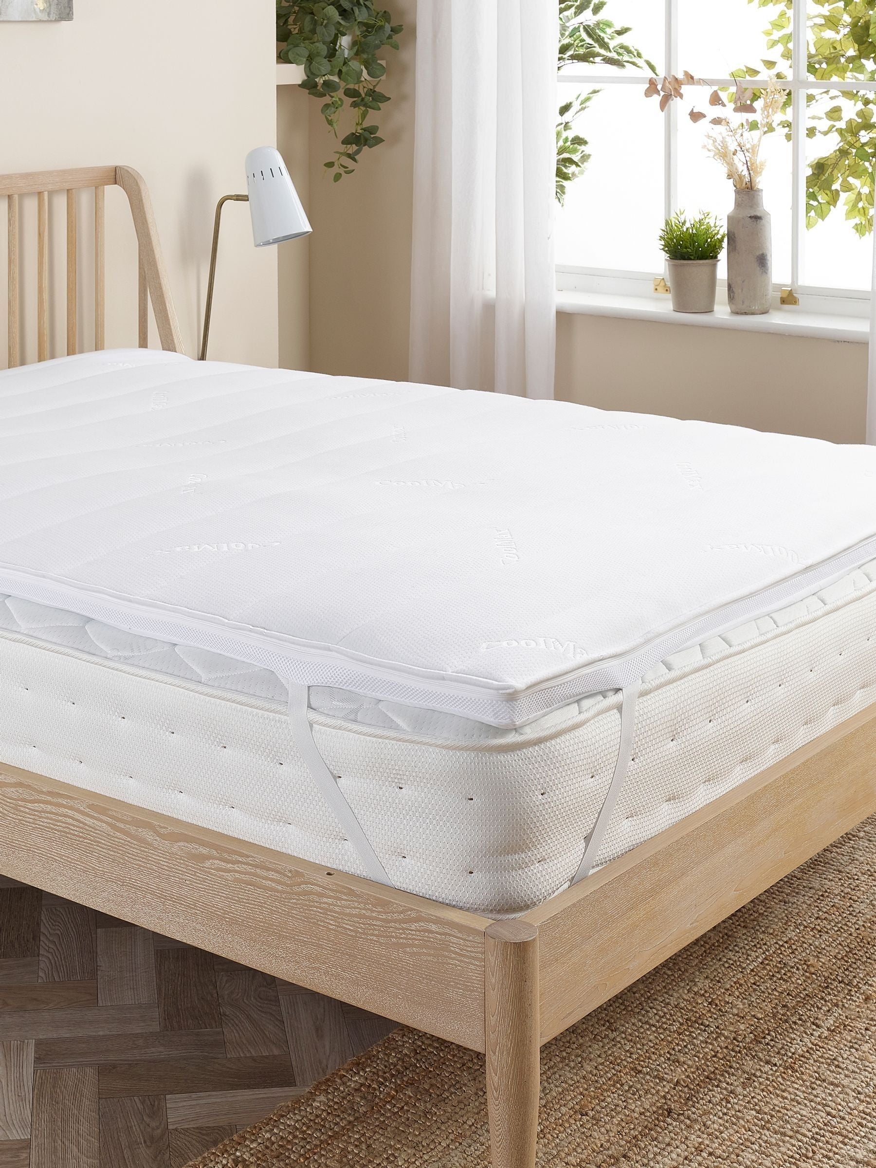 Slumberdown White Airstream Memory Cool mattress topper (British brand)