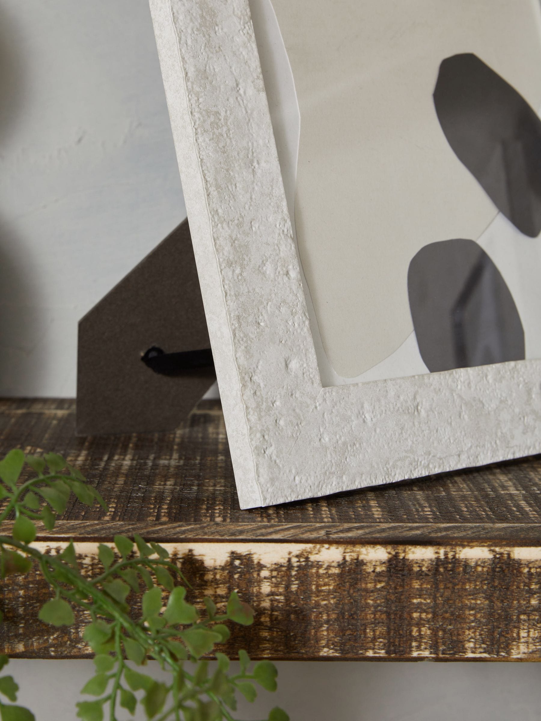White Lydford Stone Effect Photo Frame