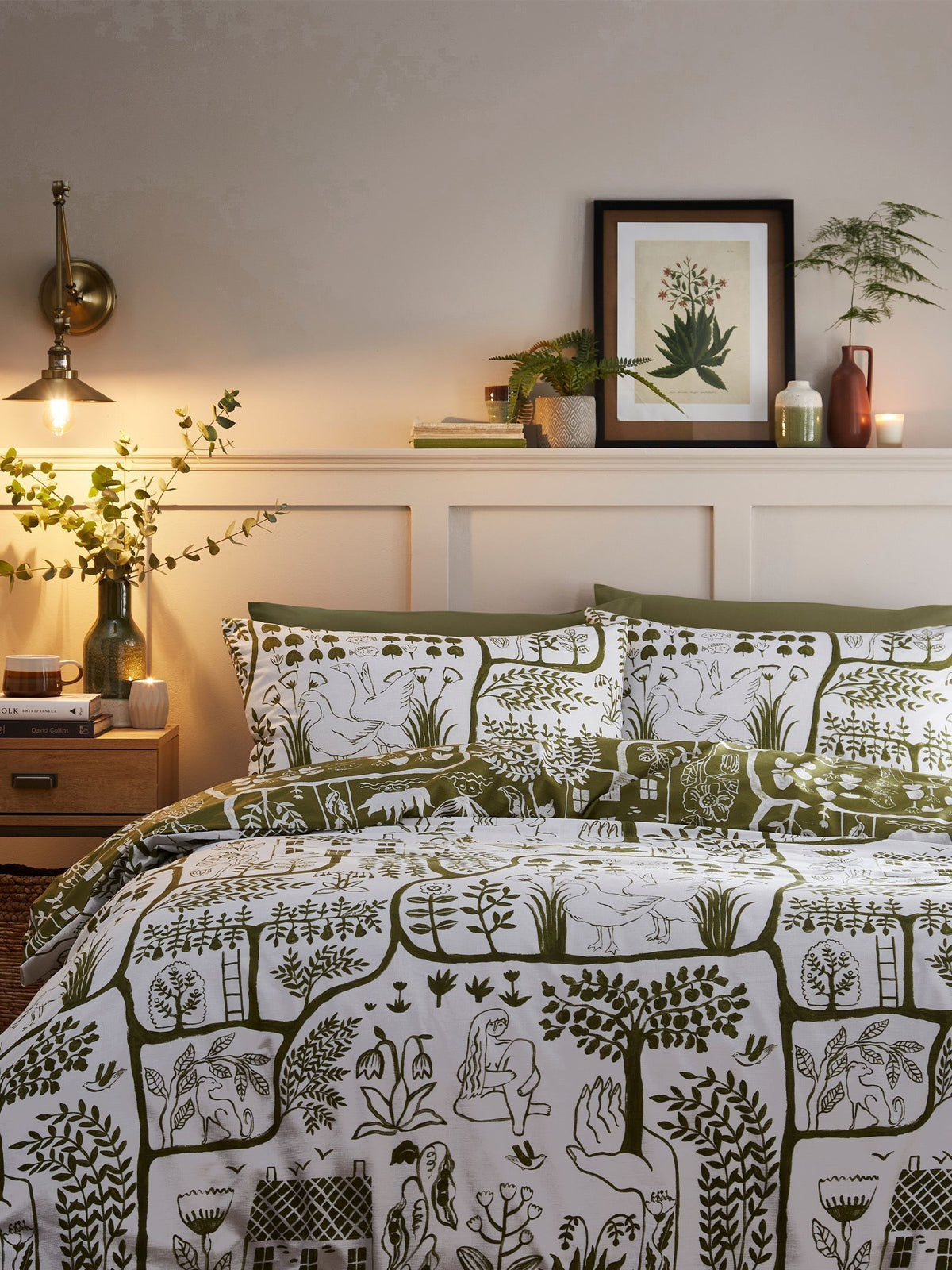 Green Frida reversible duvet cover and pillowcase set - British product