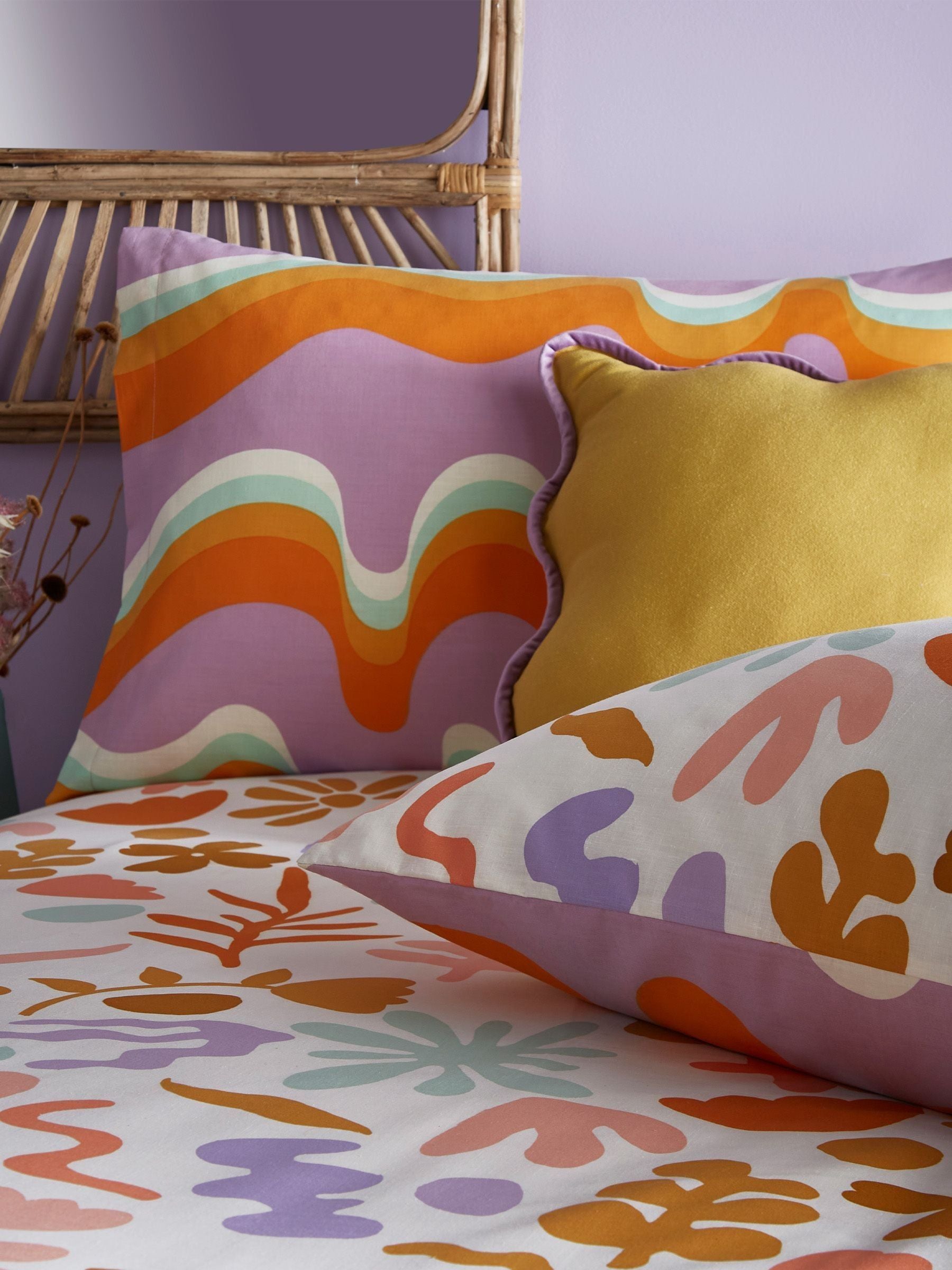 Pink Amelie Floral Print Reversible Duvet Cover and Pillowcase Set - British product