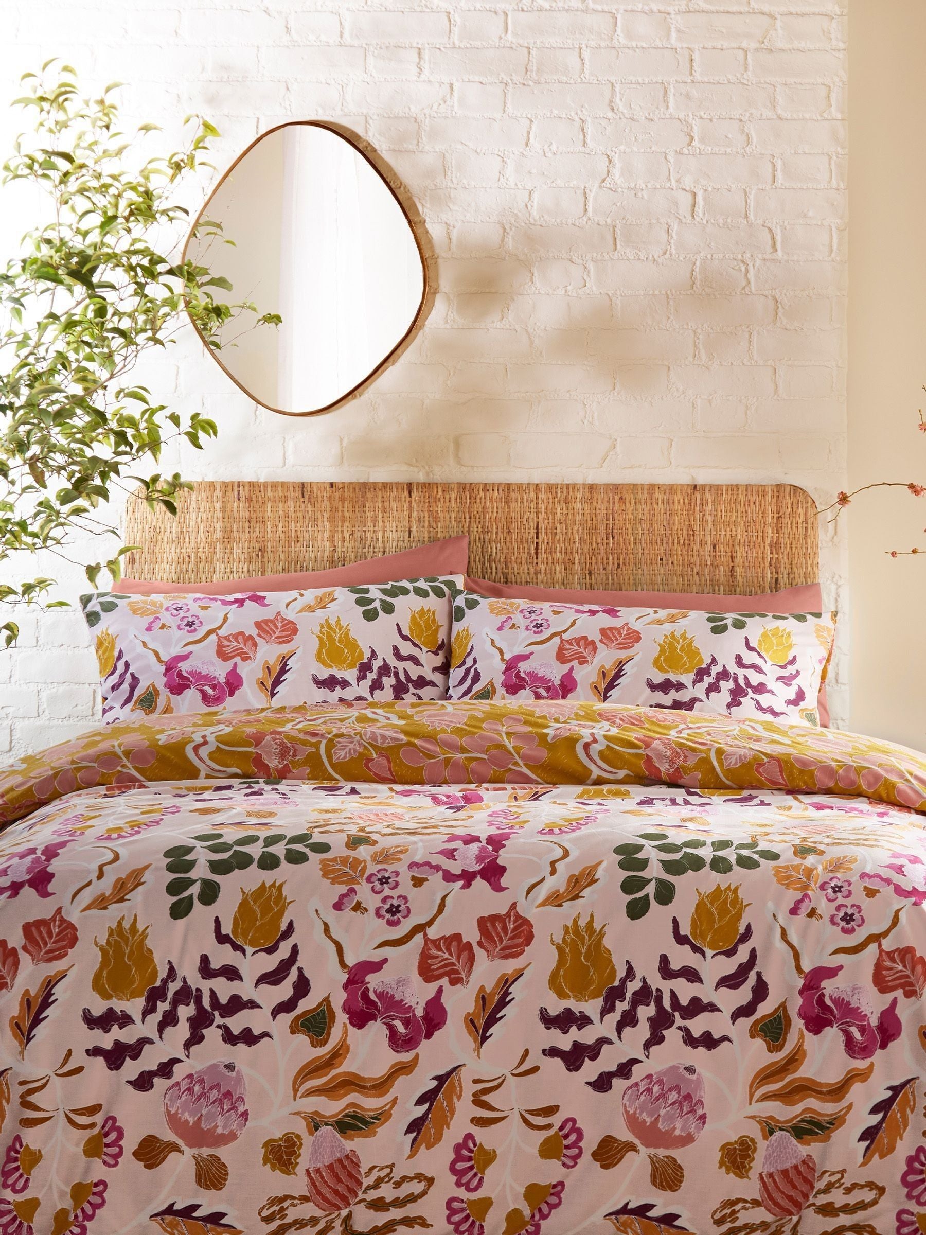 Furn Pink Protea Reversible Floral Duvet Cover and Pillowcase Set