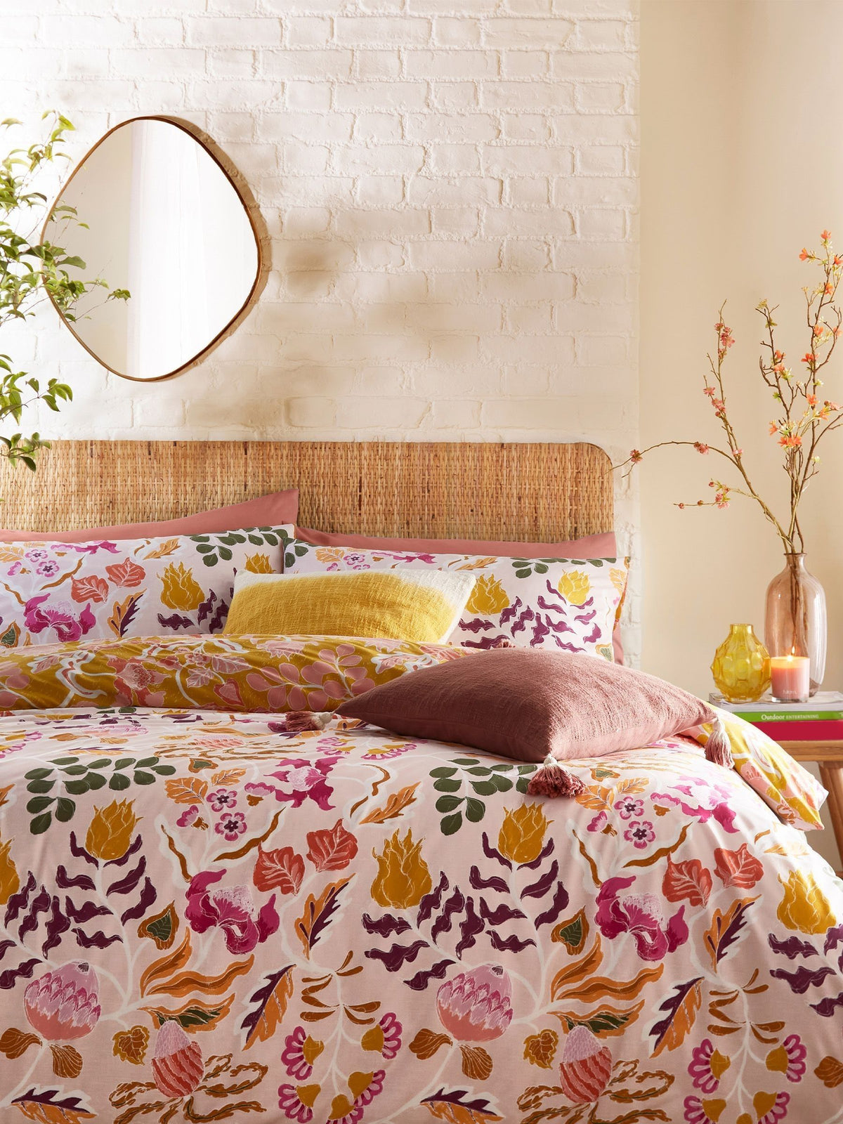 Furn Pink Protea Reversible Floral Duvet Cover and Pillowcase Set
