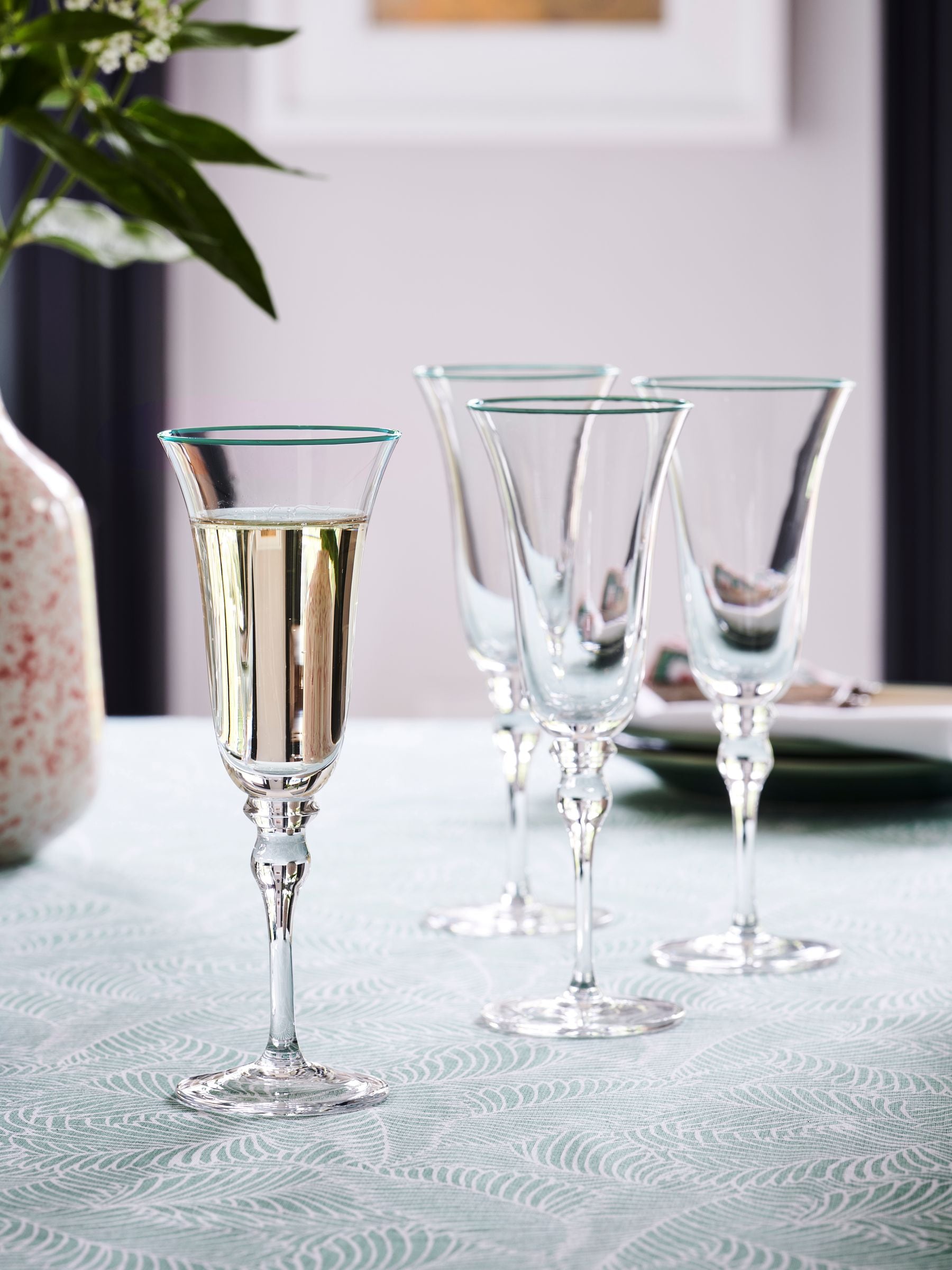 Nina Campbell green rim meadow champagne flute glasses set of 4, imported from the UK