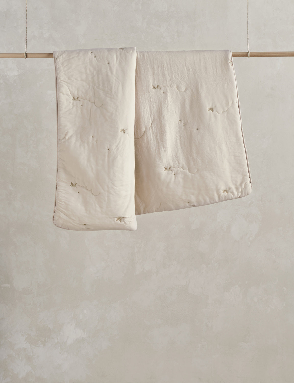 Duckling 4.0 Tog Cotbed Quilt