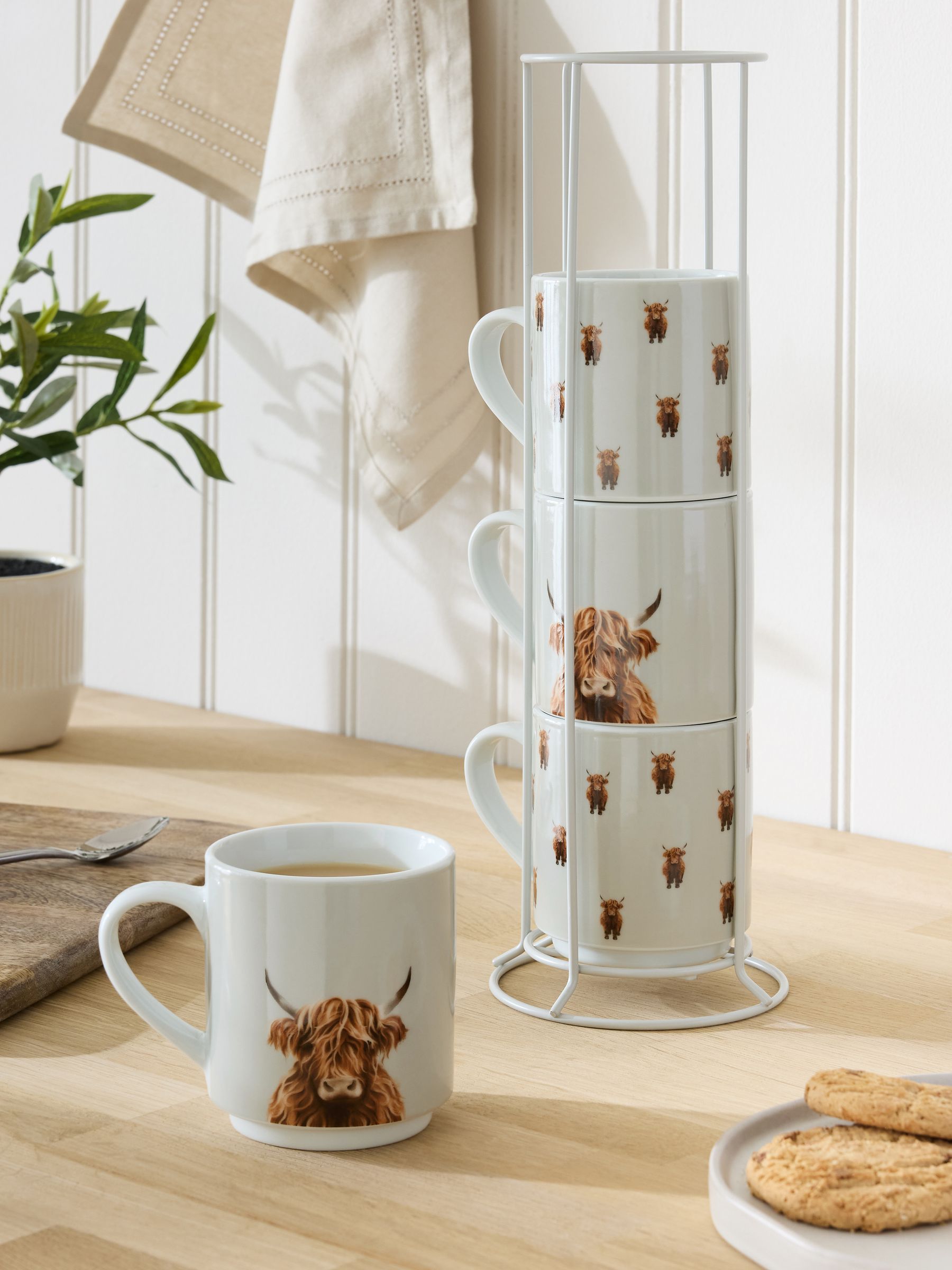 Set of 4 grey Hamish Highland cow stacking mugs (British brand)