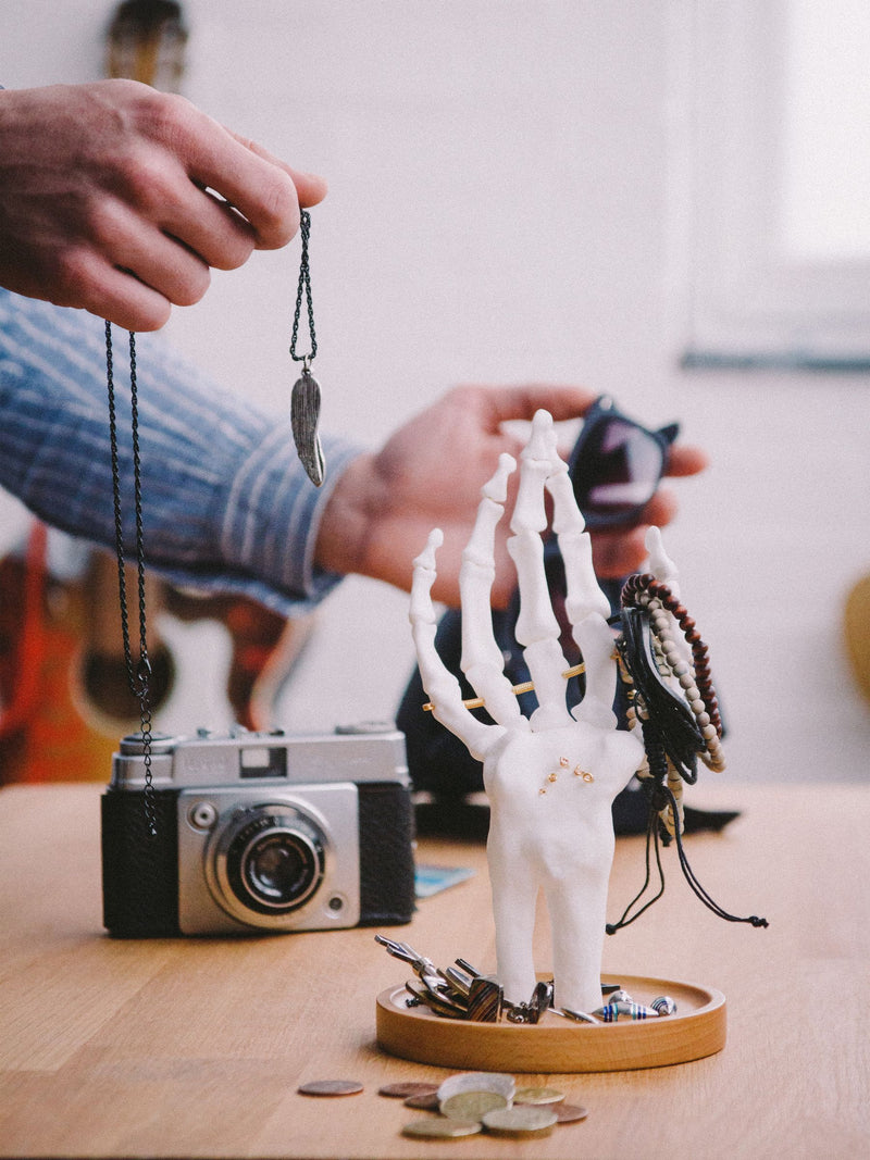 Suck UK White Skeleton Hand Jewellery Tidy 0.1Kg (British brand)