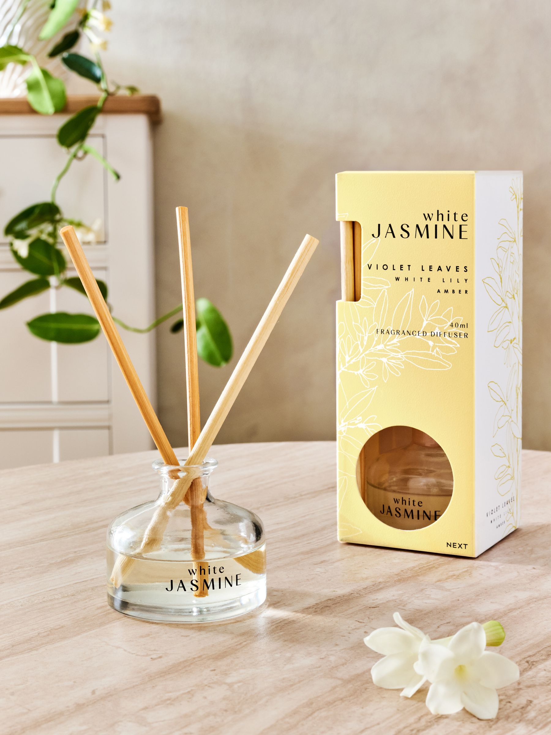 White Jasmine reed diffuser 40ml (British brand)
