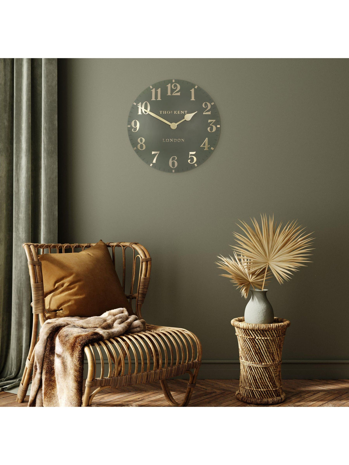 Thomas Kent Clocks green 20 inch Arabic wall clock (British brand)