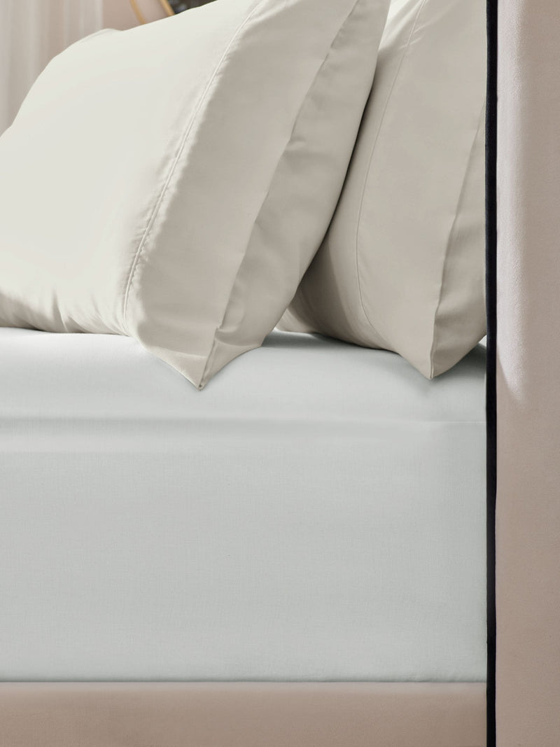 Ivory 300 thread count extra deep fitted sheet, UK version