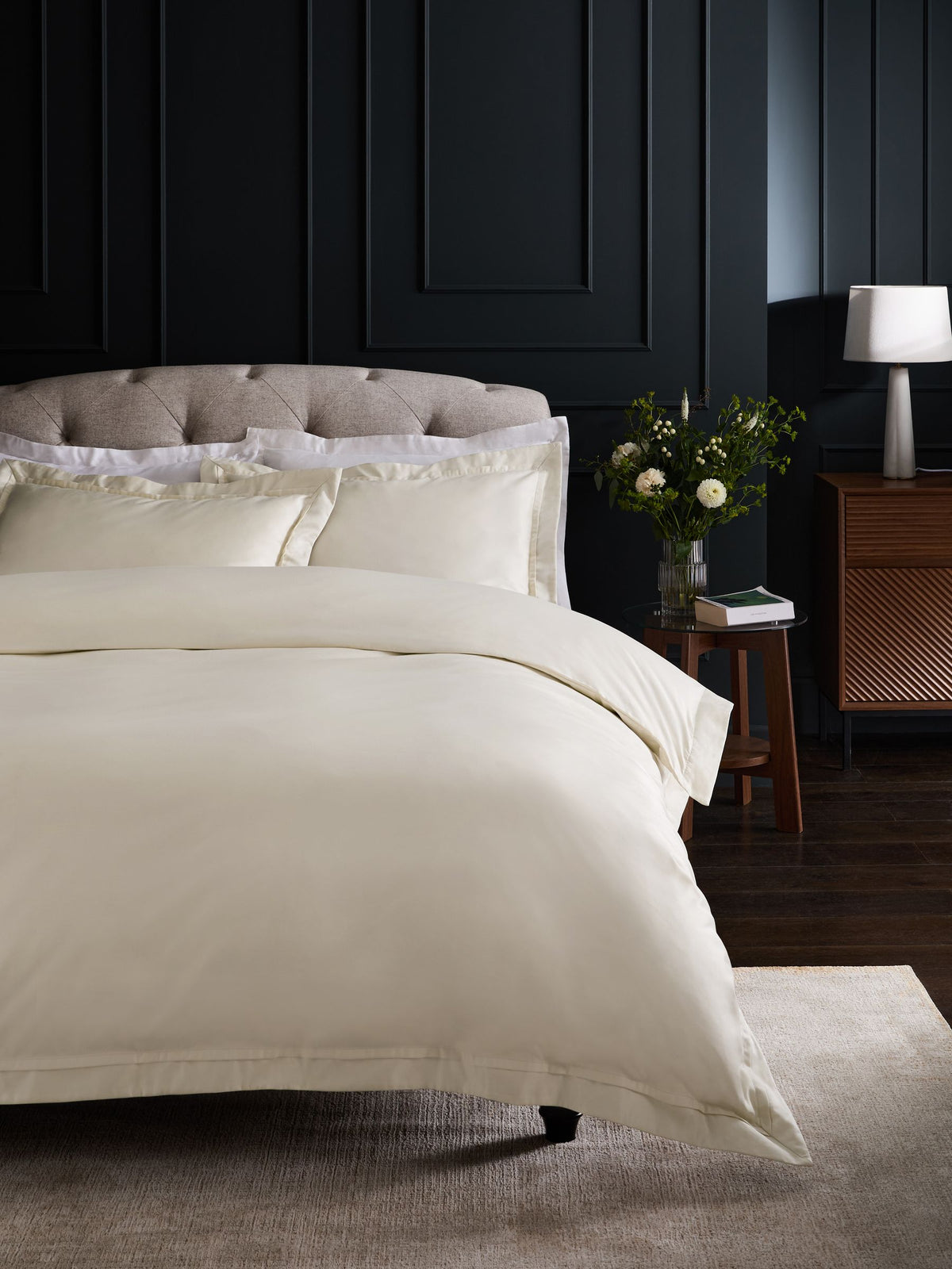 Ivory Collection Luxe duvet cover and pillowcase set, UK version