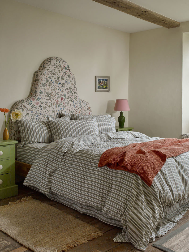 Piglet in Bed Green Duvet Cover
