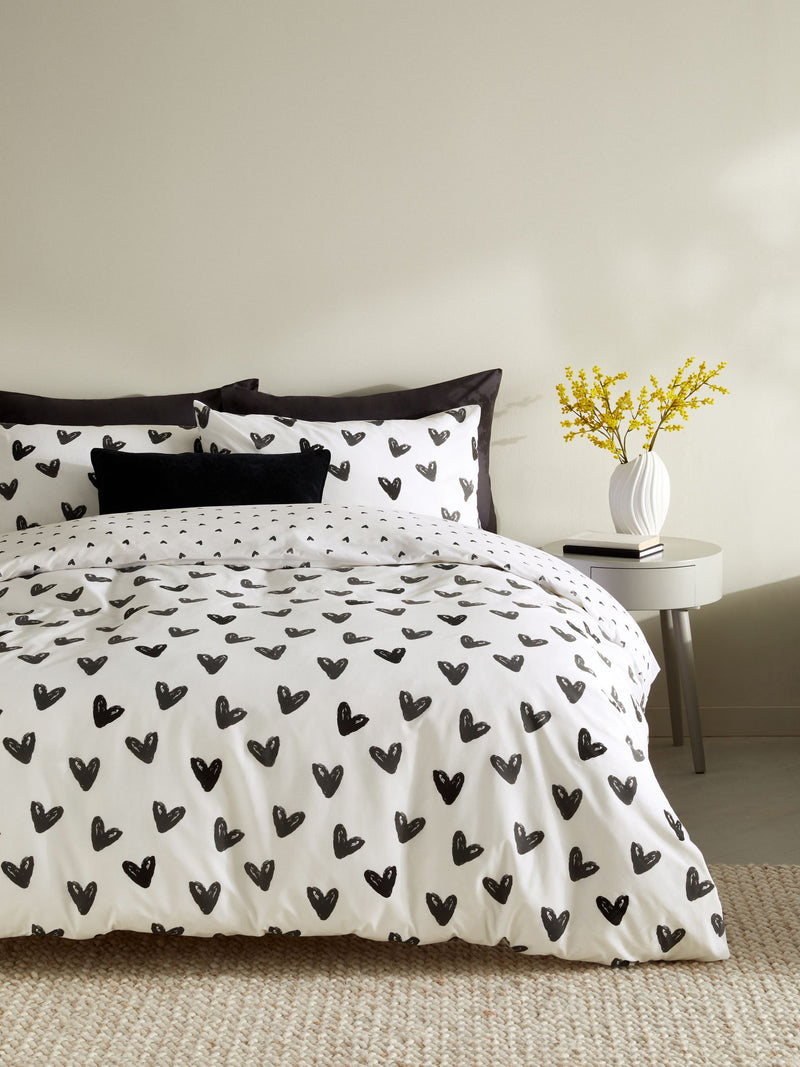 Black and white reversible duvet cover and pillowcase set - British product