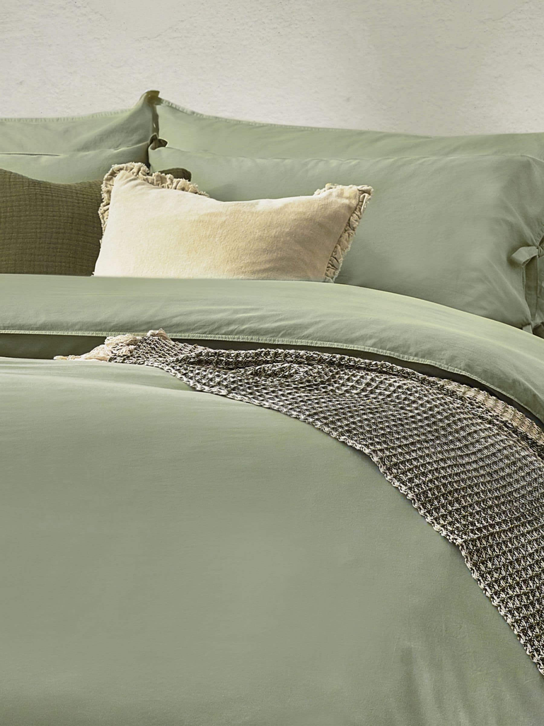 Yard soft sage Mallow Bow Tie duvet cover and pillowcase set (British brand)