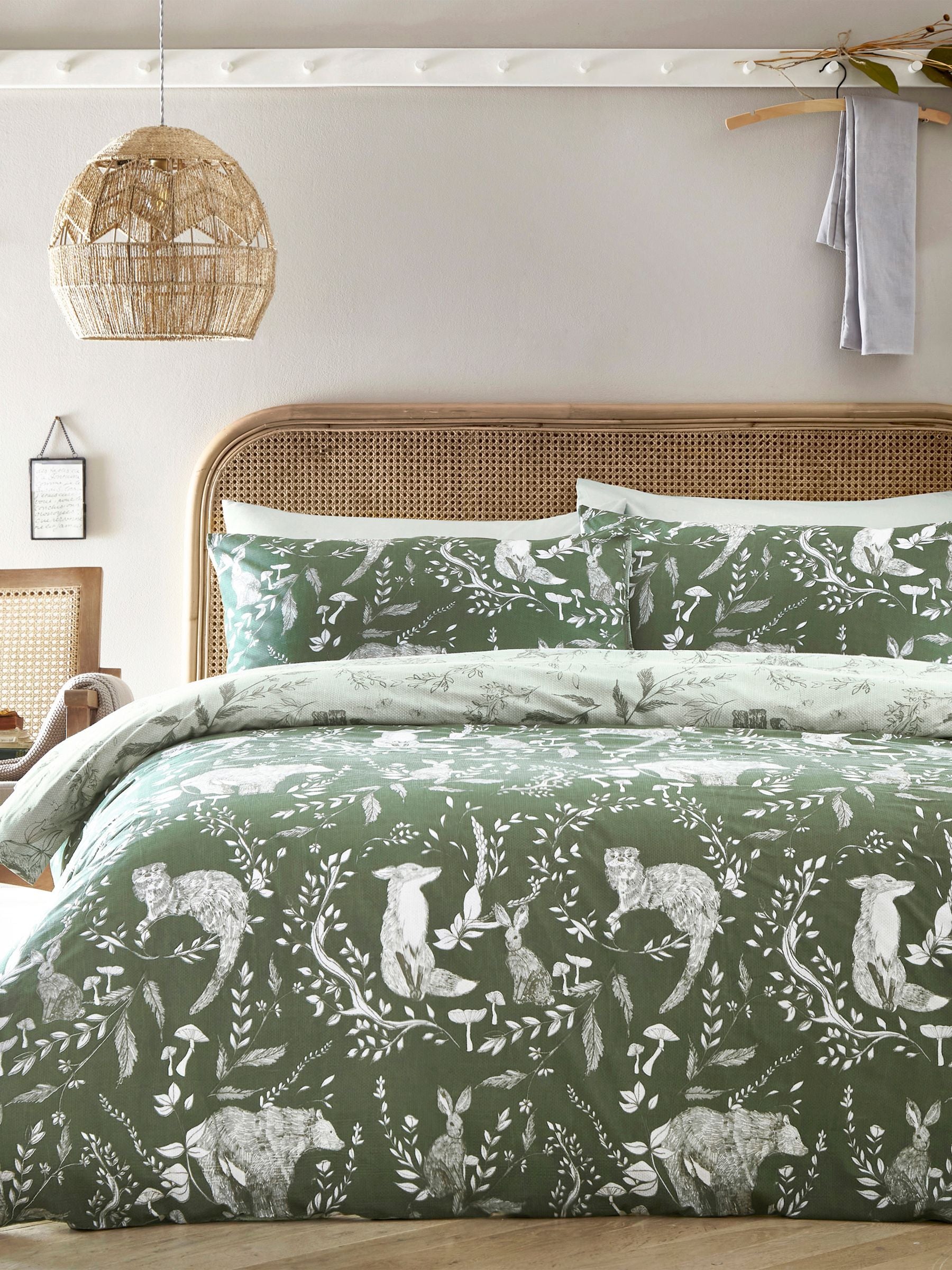 Evergreen Buckthorn reversible woodland duvet cover set - British product
