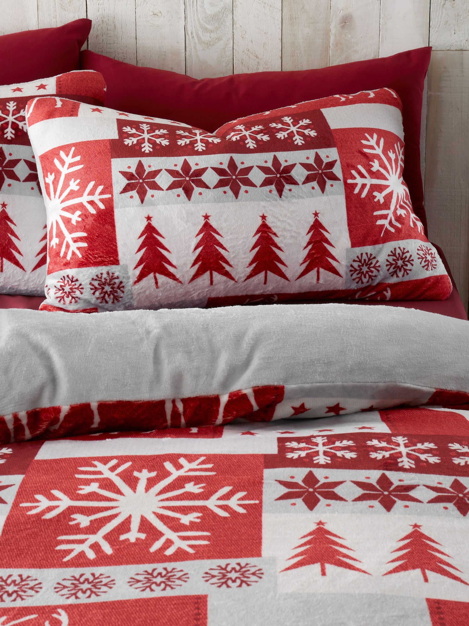 Red Fairisle Patchwork Plush Christmas Duvet Cover Set - British product