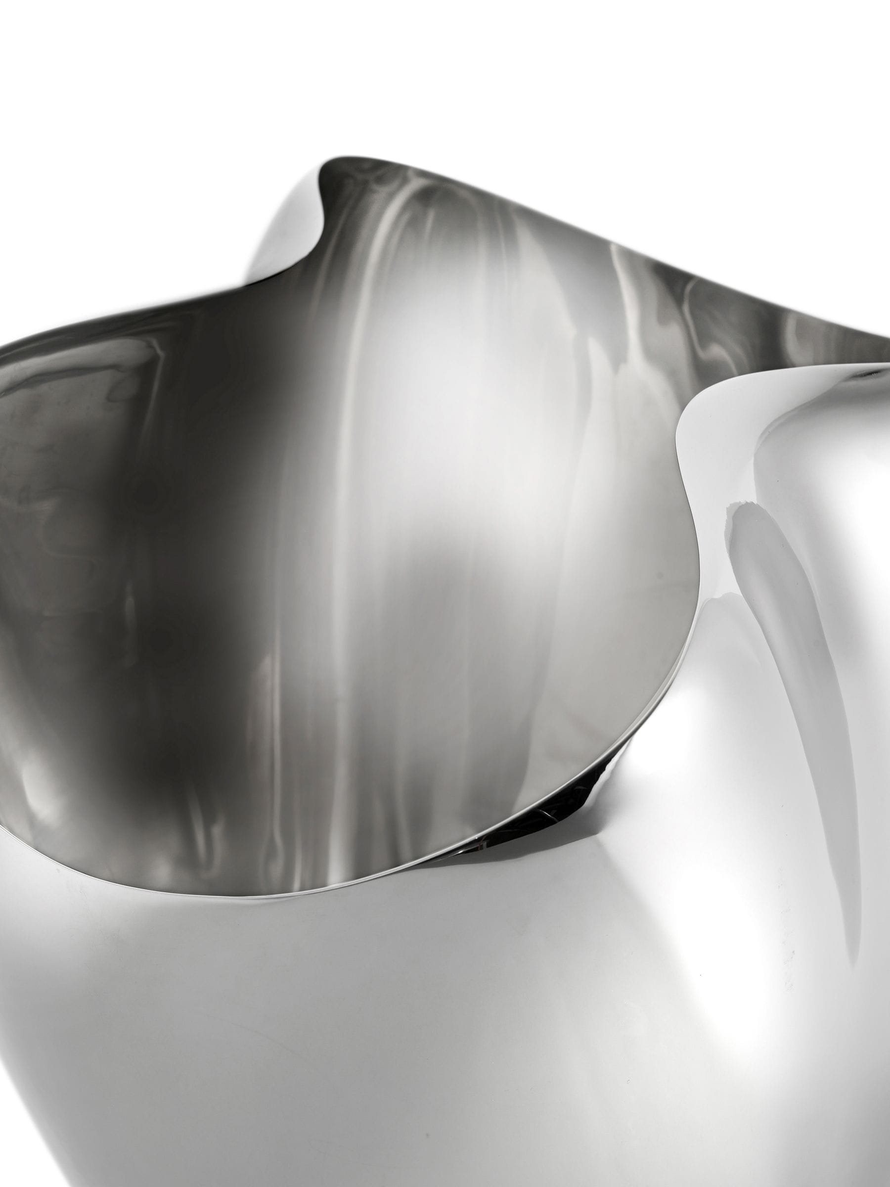 Robert Welch Drift Medium Champagne Bucket, imported from the UK