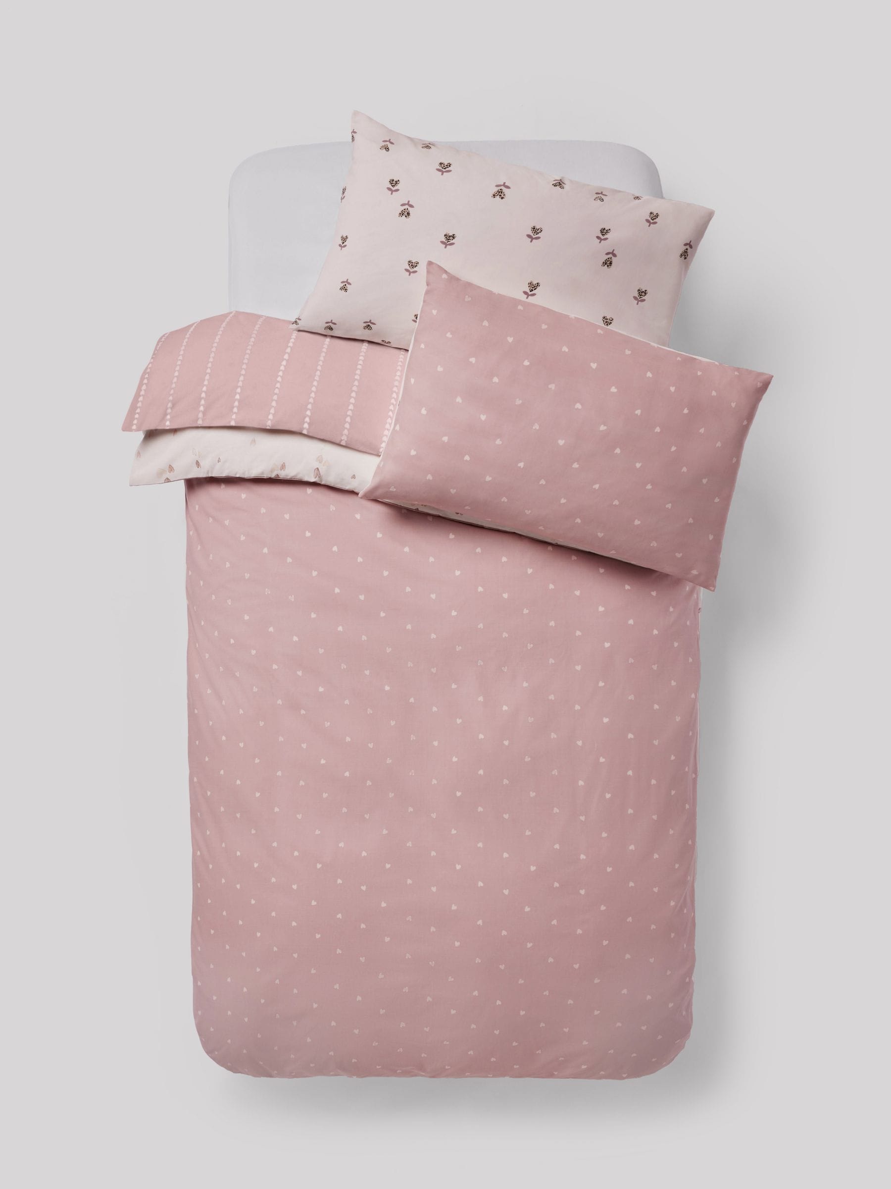 Natural Hearts duvet cover and pillowcase set, imported from the UK