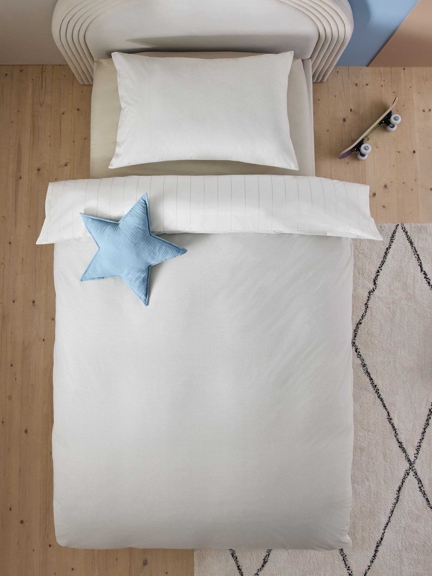 Stripe Supersoft duvet cover and pillowcase set (British brand)