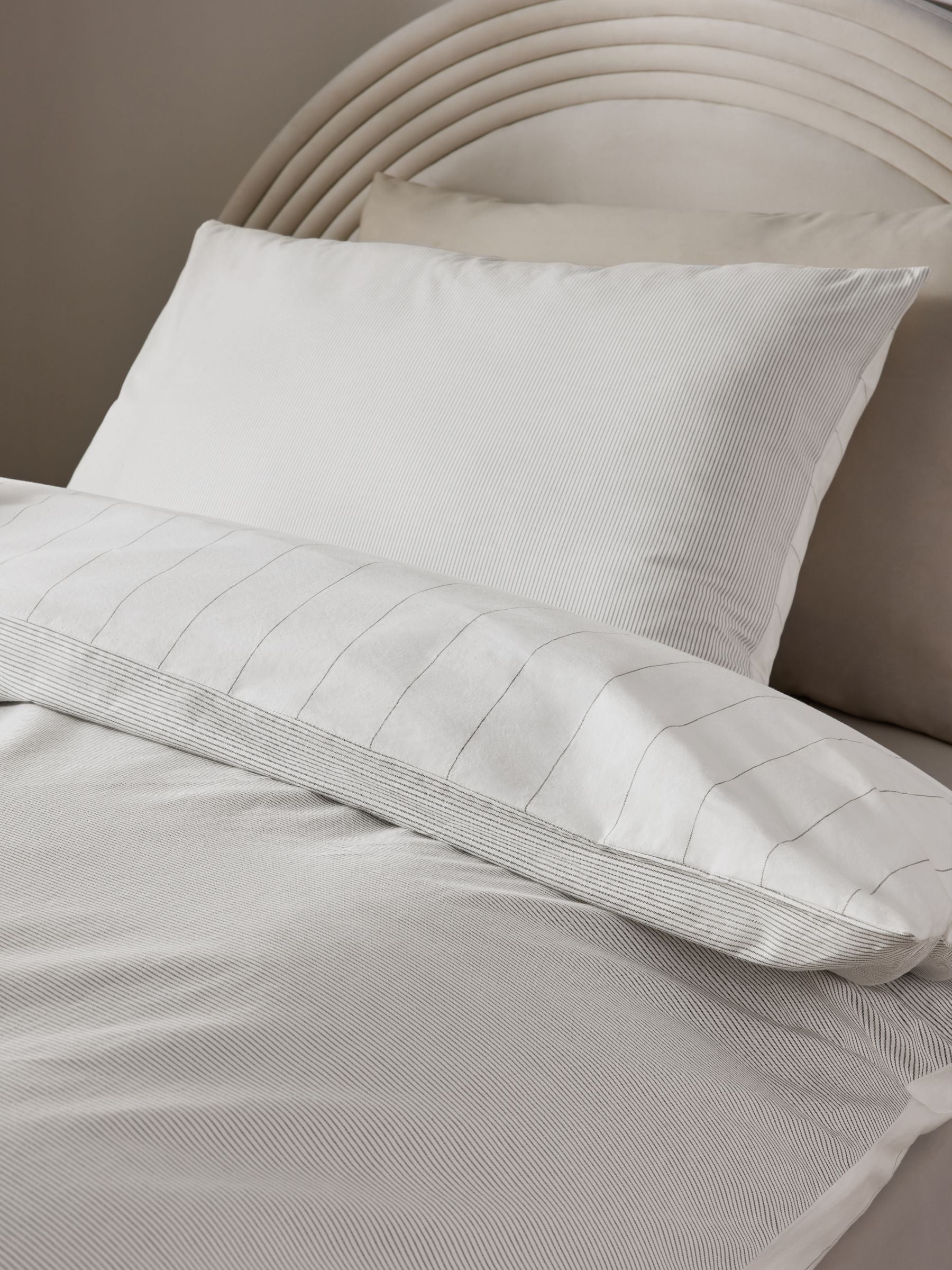 Stripe Supersoft duvet cover and pillowcase set (British brand)
