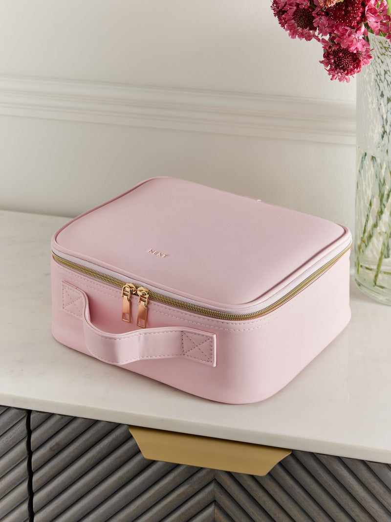 Makeup bag with removable LED mirror and adjustable dividers, UK version