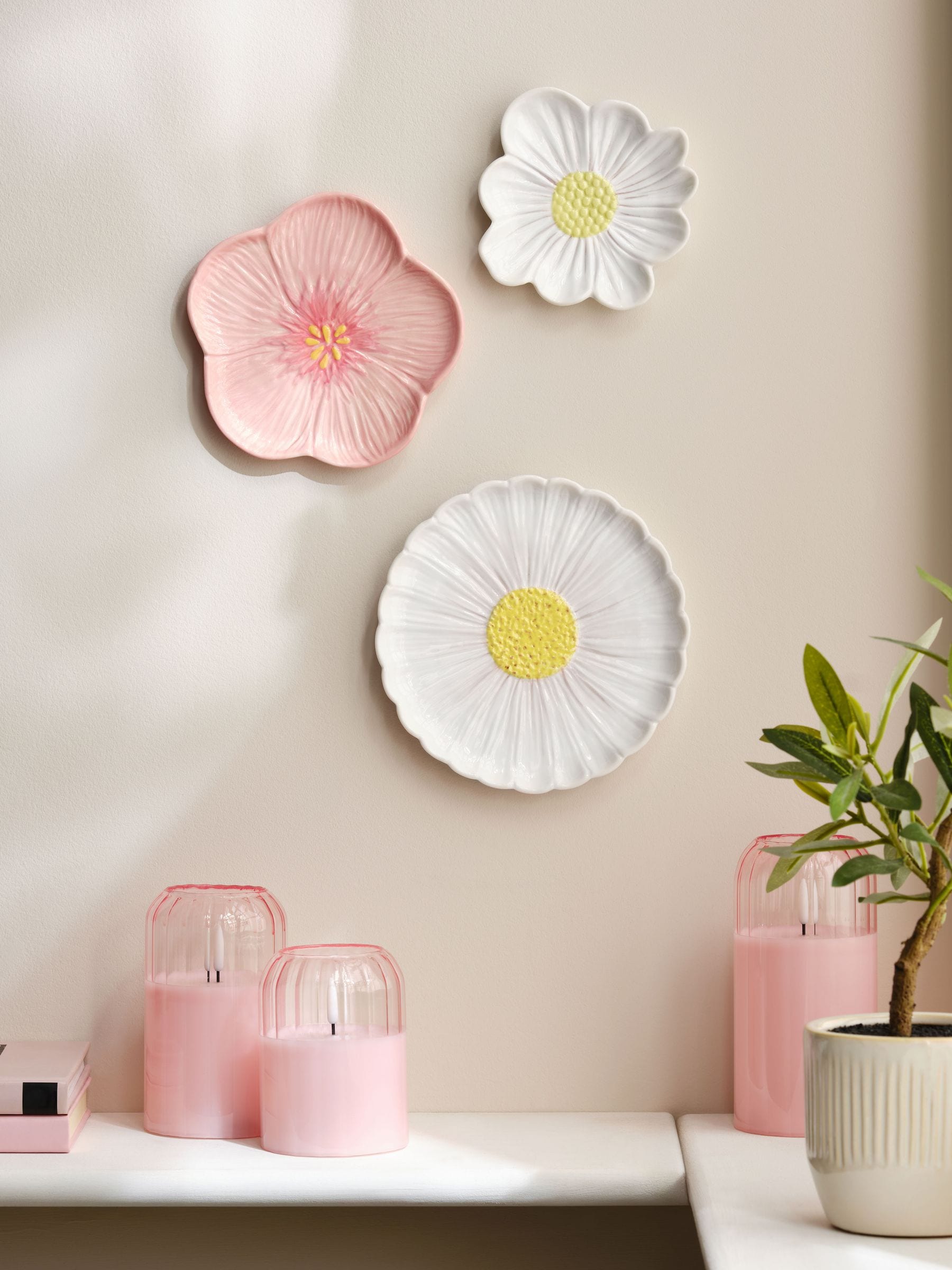 Set of 3 white ceramic flower wall art plaques (British brand)