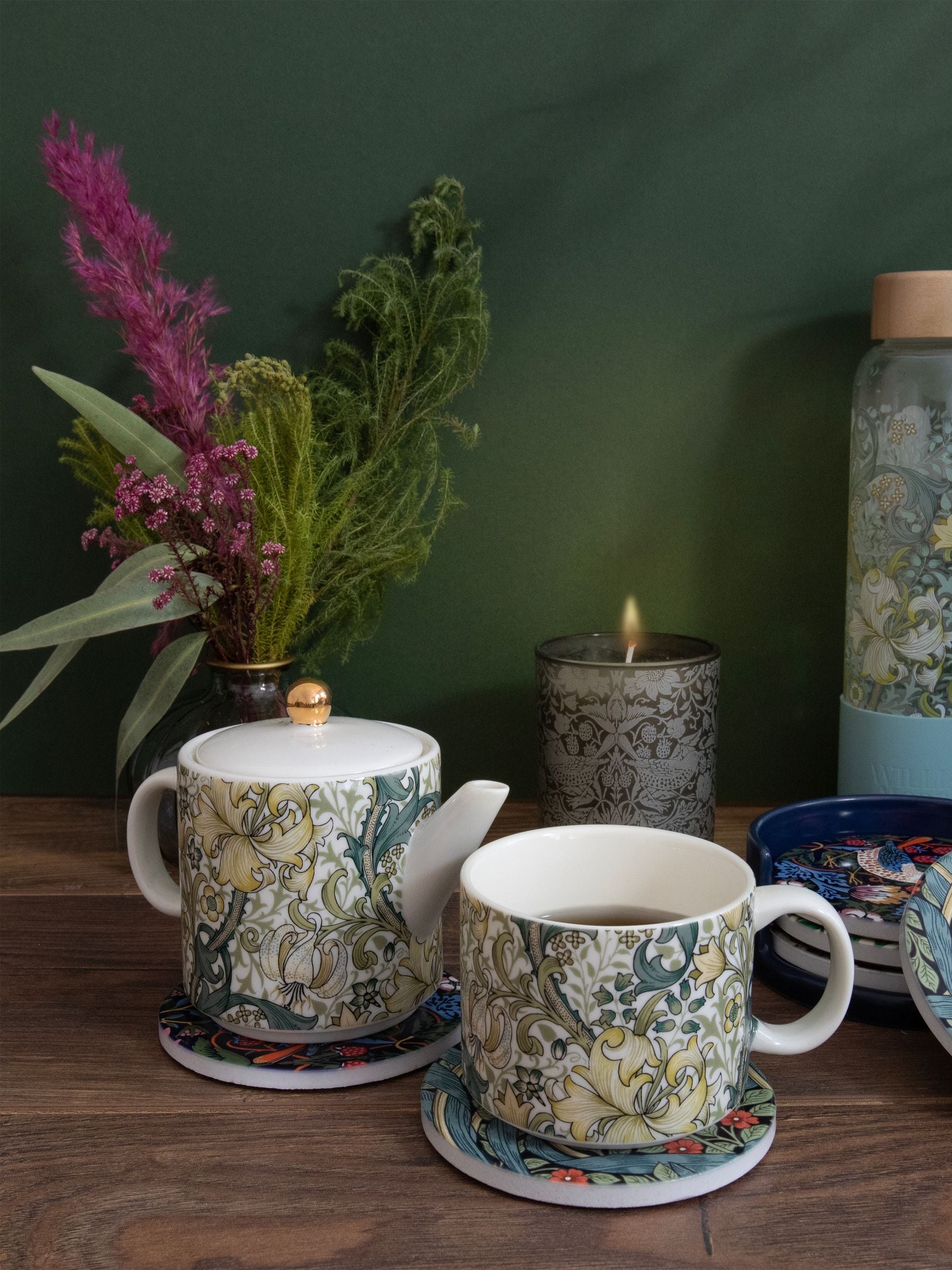 Blue Golden Lily ceramic teapot and cup set tea for one (British brand)