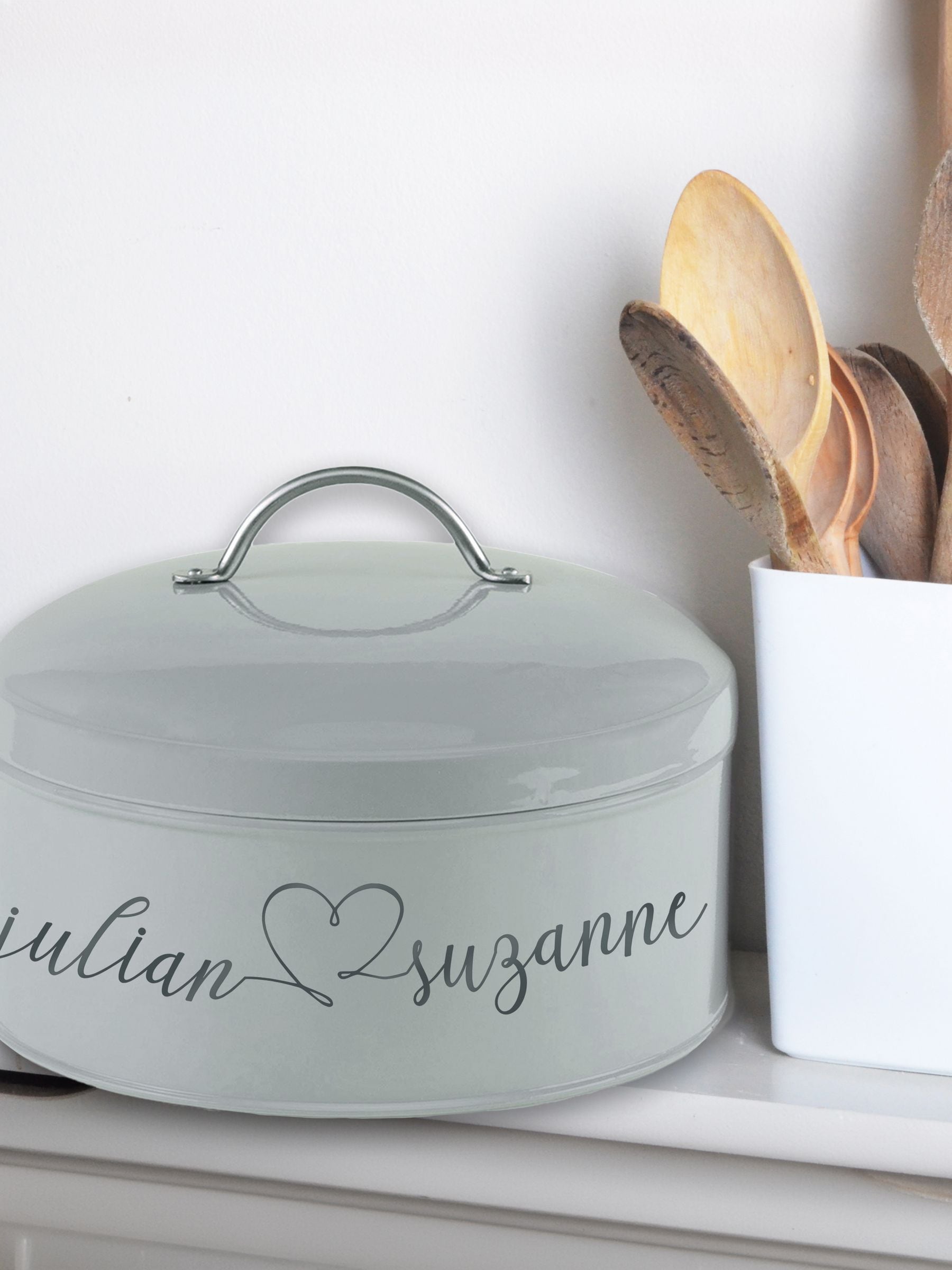 Jonnys Sister personalised heart cake tin, imported from the UK