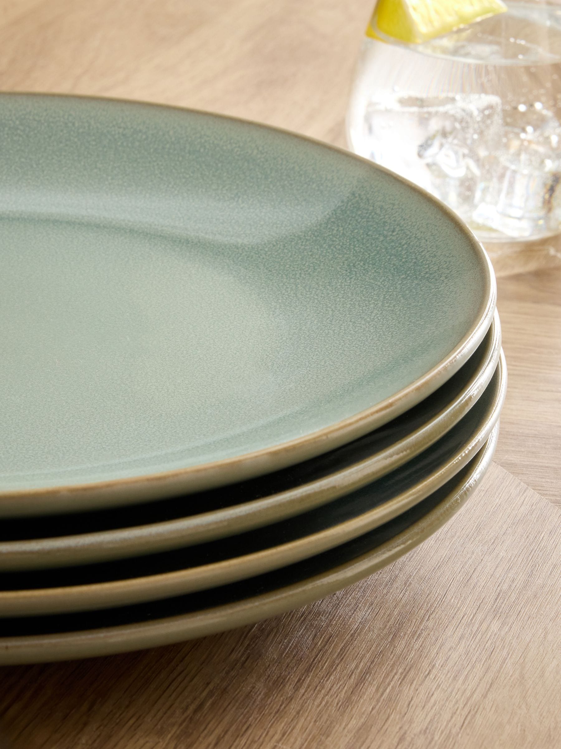 Dinner Plates Sage Green Hampton Set of 4 (British brand)