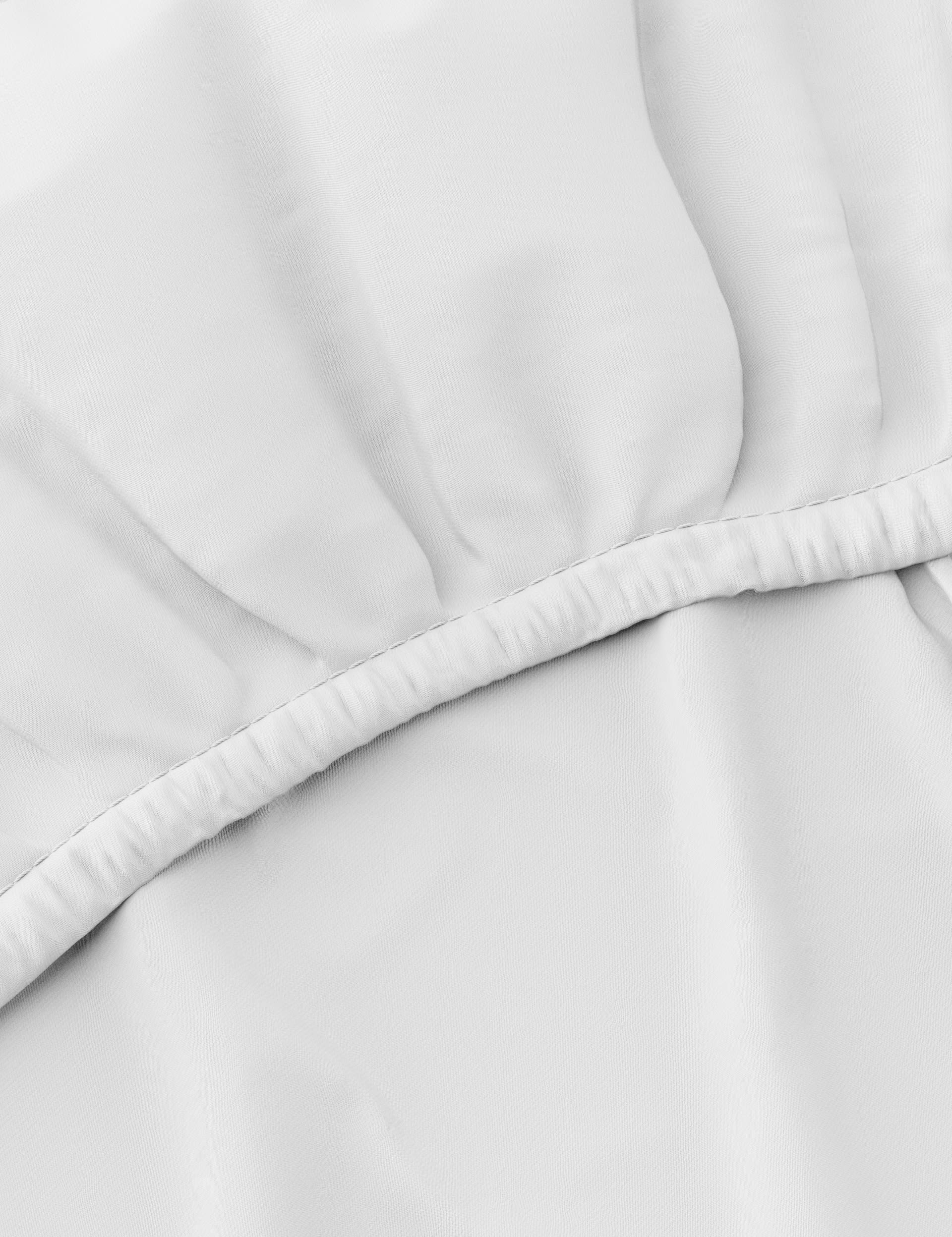 230 thread count Egyptian cotton fitted sheet for 25cm deep mattresses - British product