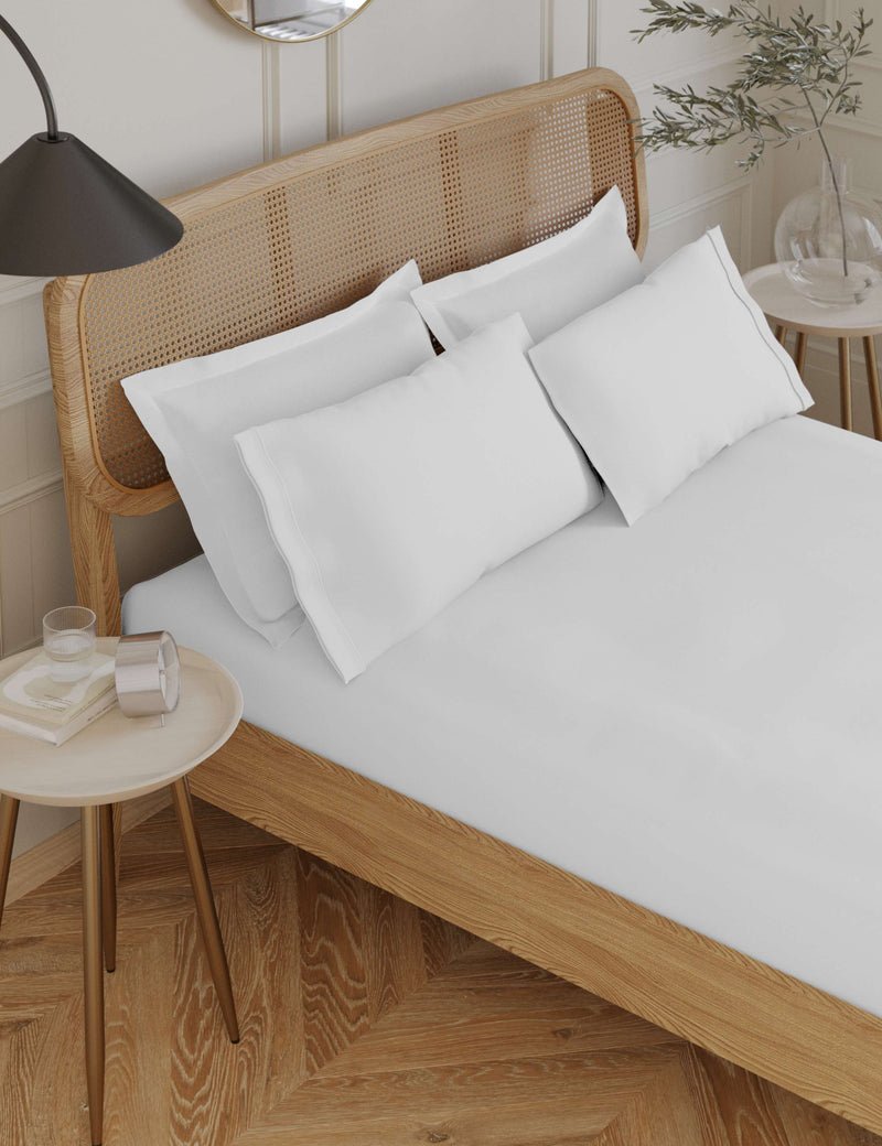 230 thread count Egyptian cotton fitted sheet for 25cm deep mattresses - British product