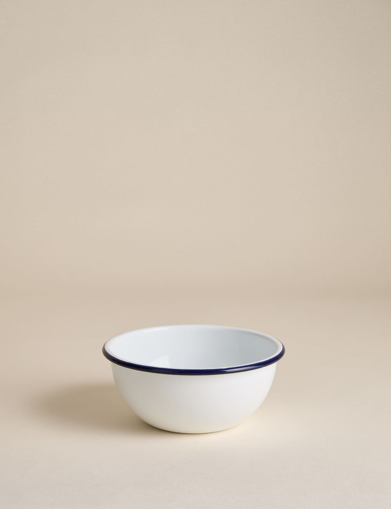 Small enamel mixing bowl 16cm - British product