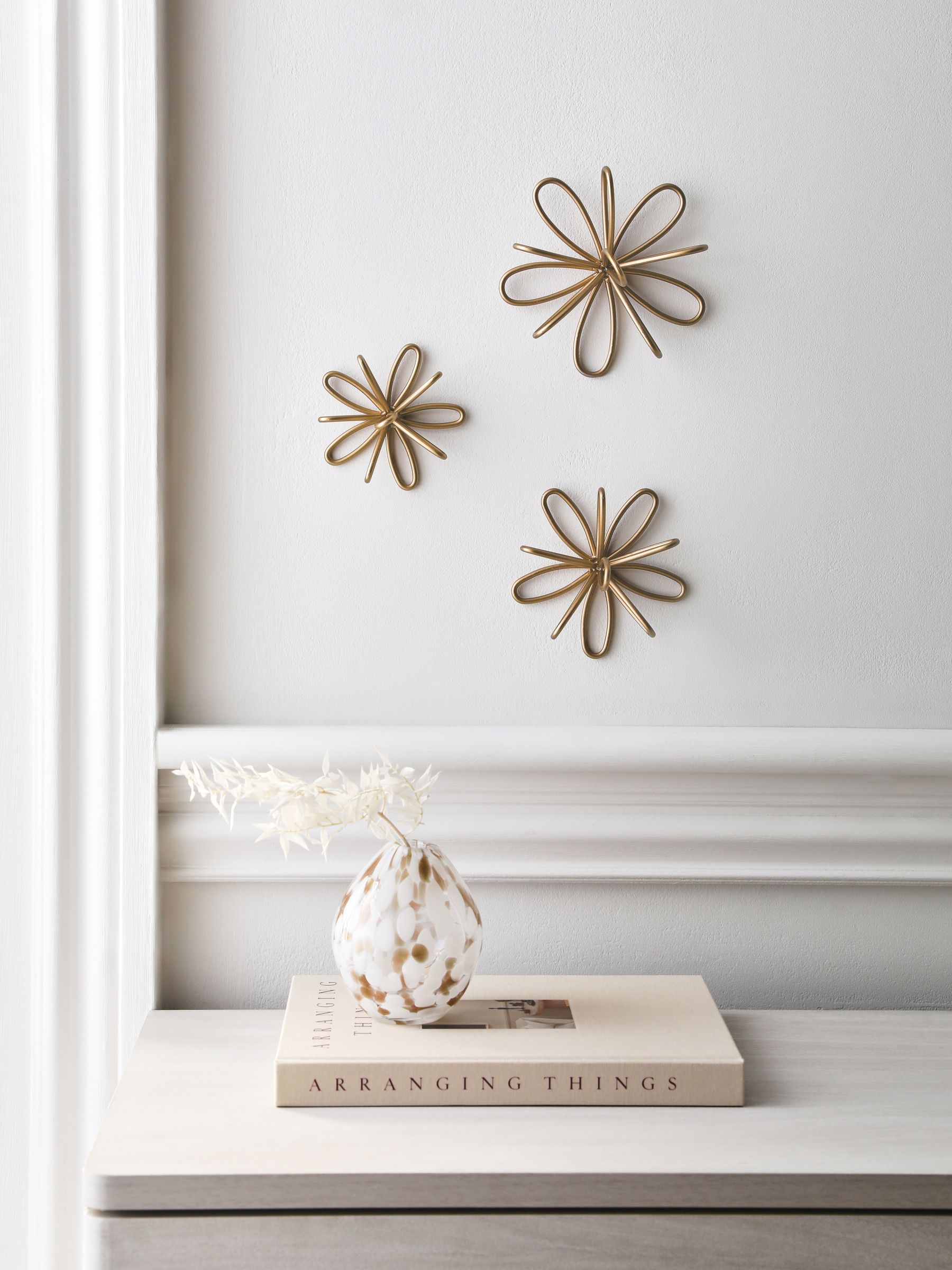 Gold metal flower wall plaques set of three (British brand)