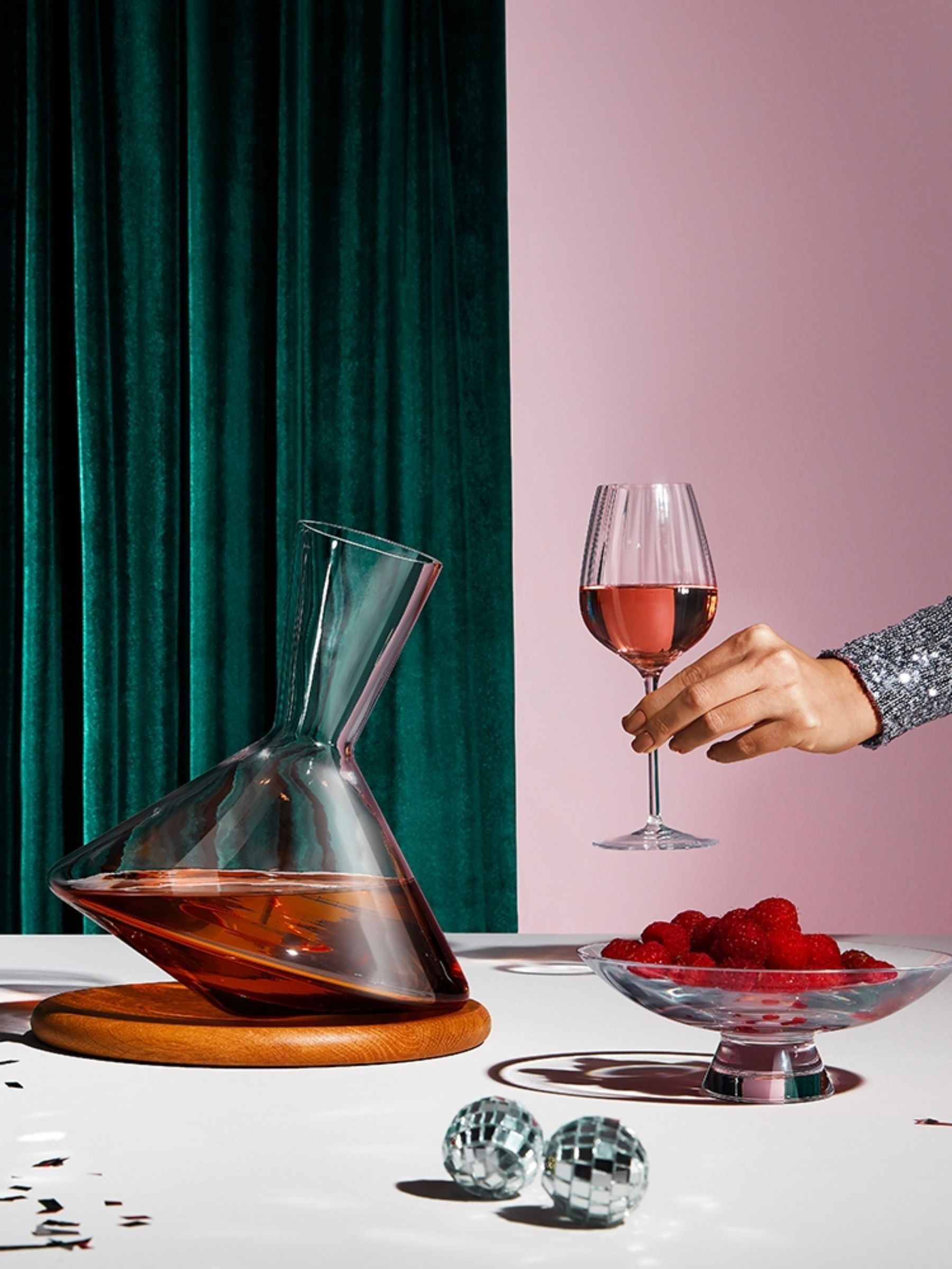 Nude Clear Balance Decanter and Terroir Wine Glasses Gift Set