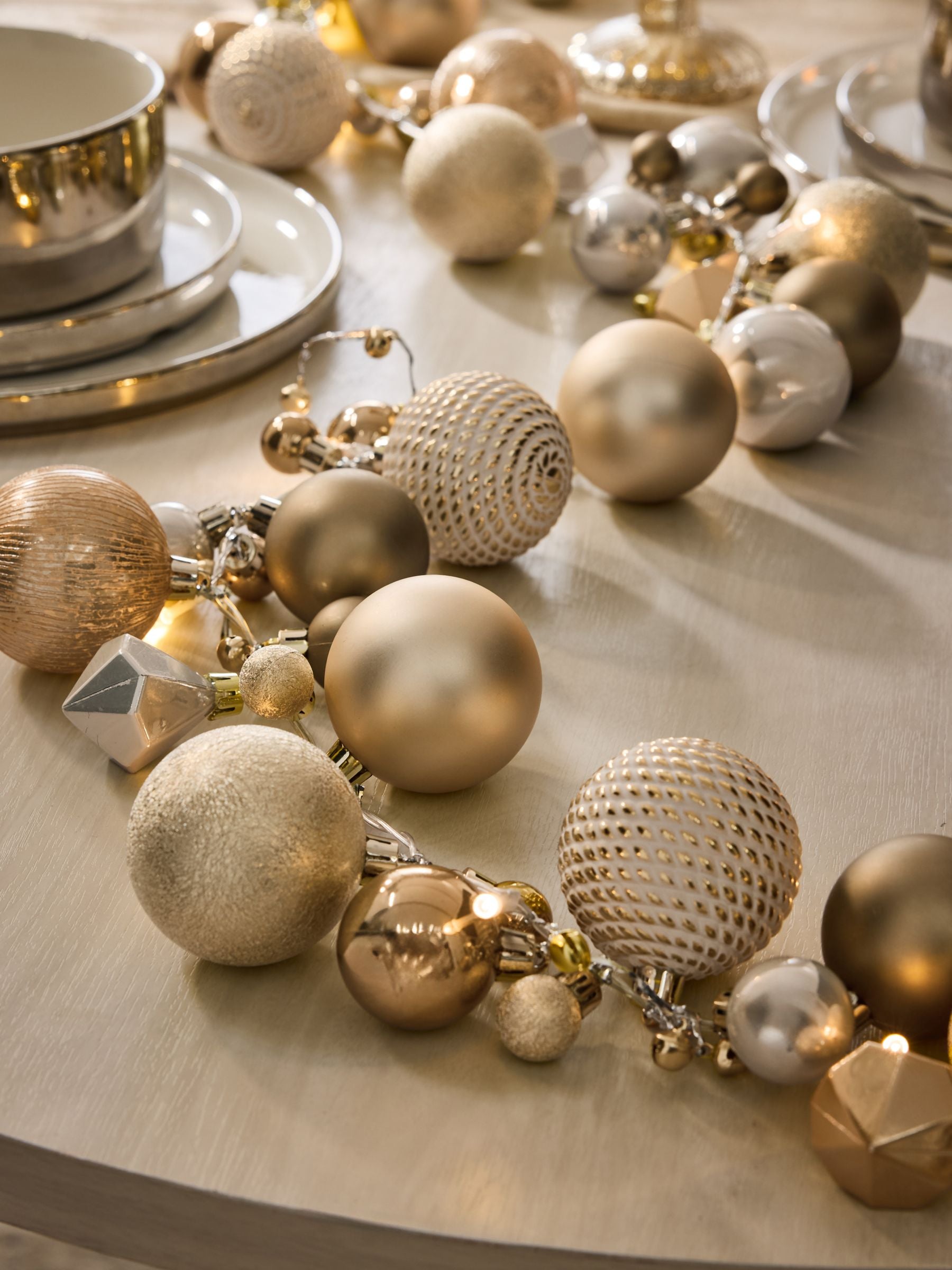 Gold Bauble Pre Lit Christmas Garland