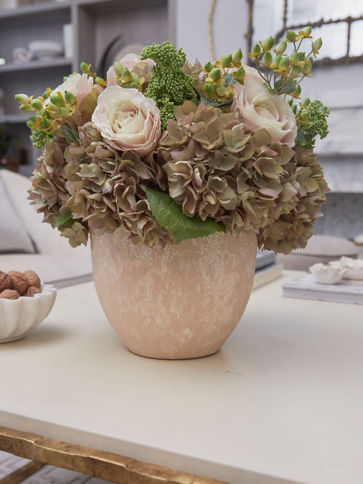 Sixty3 Celestia cream vase (British brand)