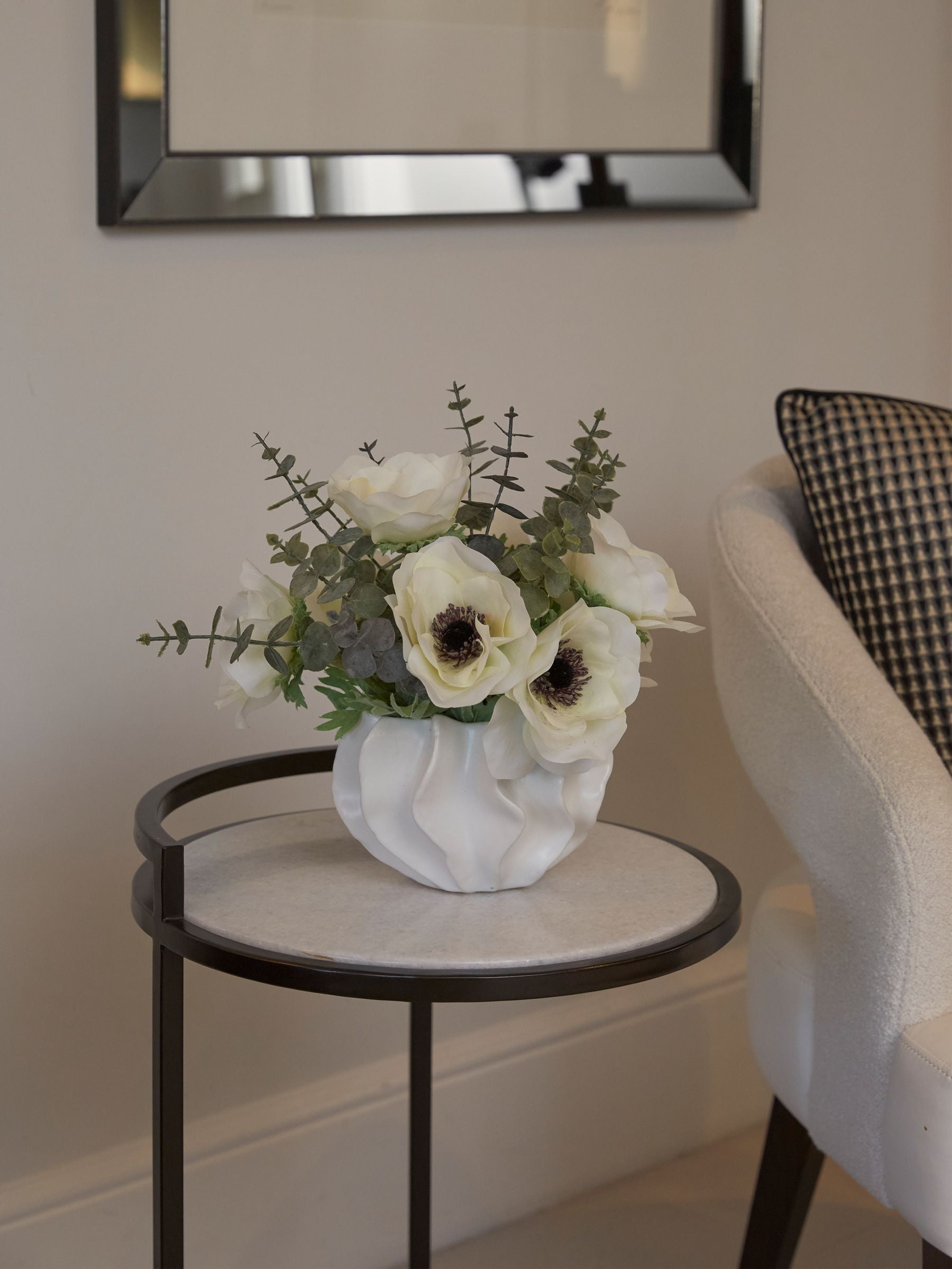 Sixty3 Neutral Harmony vase 13.5cm height (British brand)