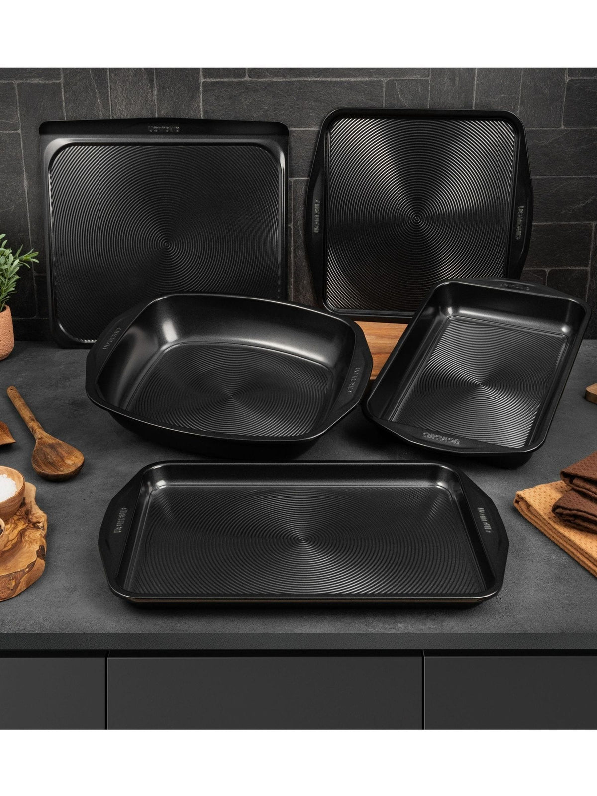 Circulon 5 Piece Grey Ultimum Bakeware Set - British product