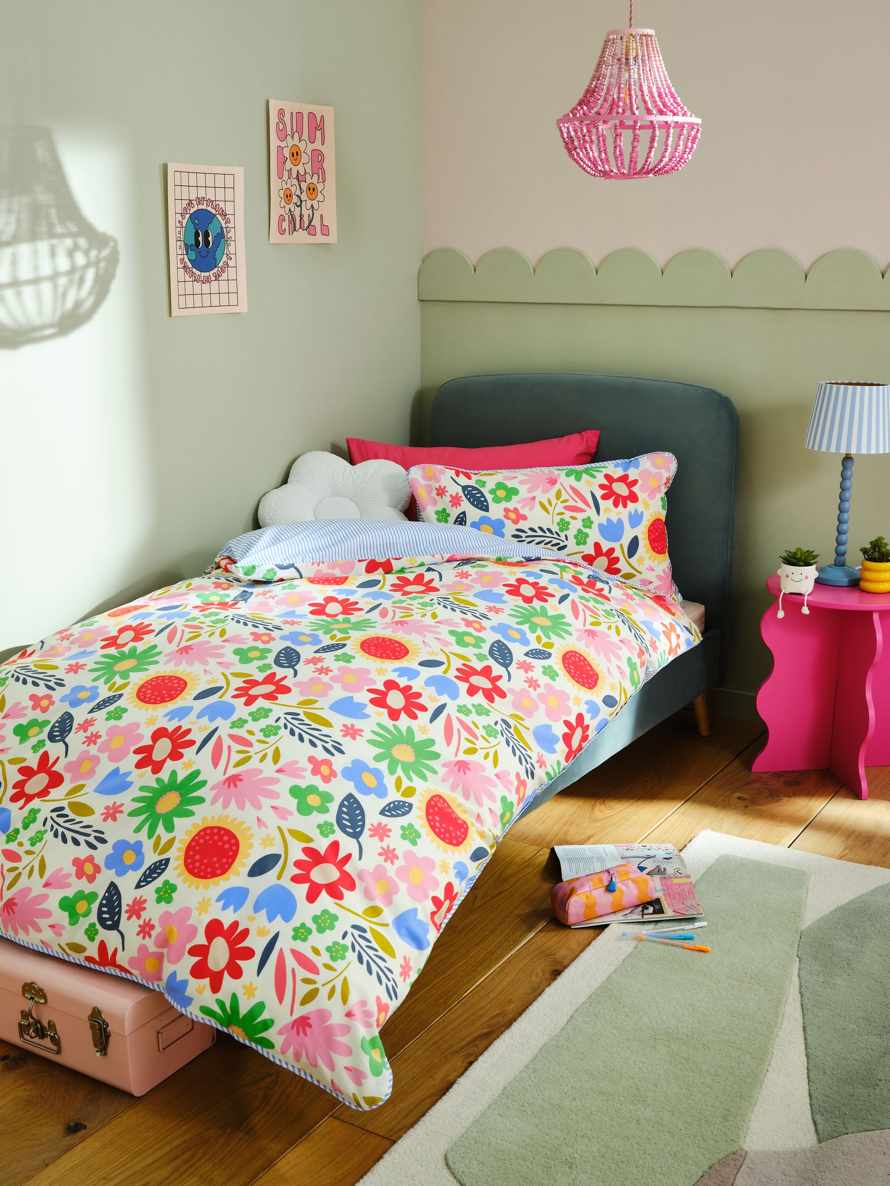 Multi Bright Floral duvet cover and pillowcase set, imported from the UK