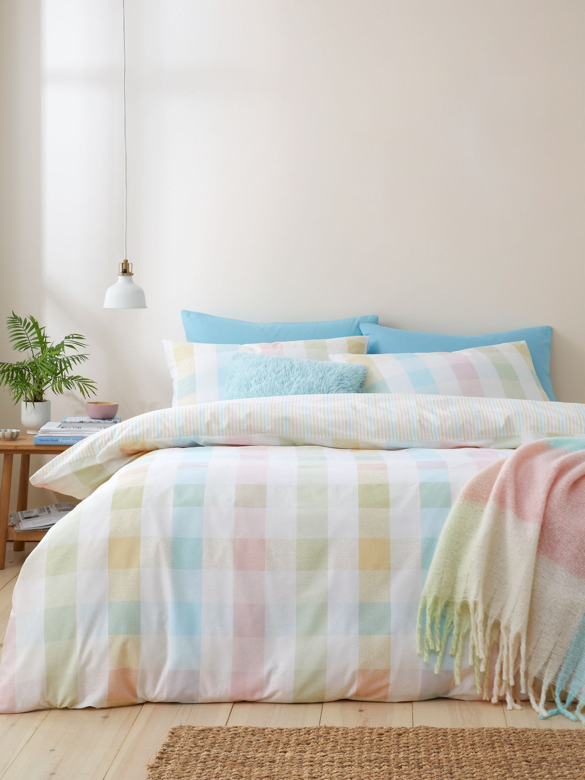 Catherine Lansfield pastel spring check reversible duvet cover set - British product