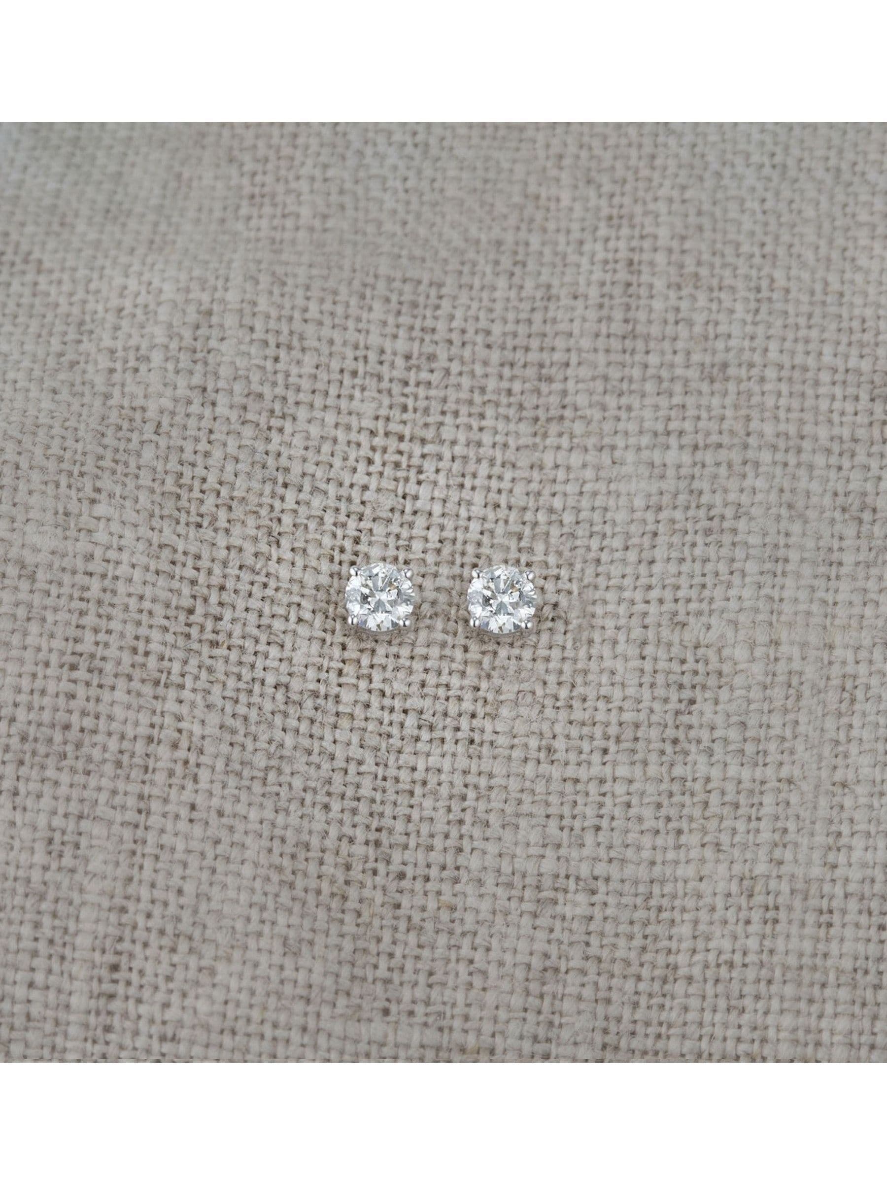 The Diamond Store diamond stud earrings 0.30ct (British brand)