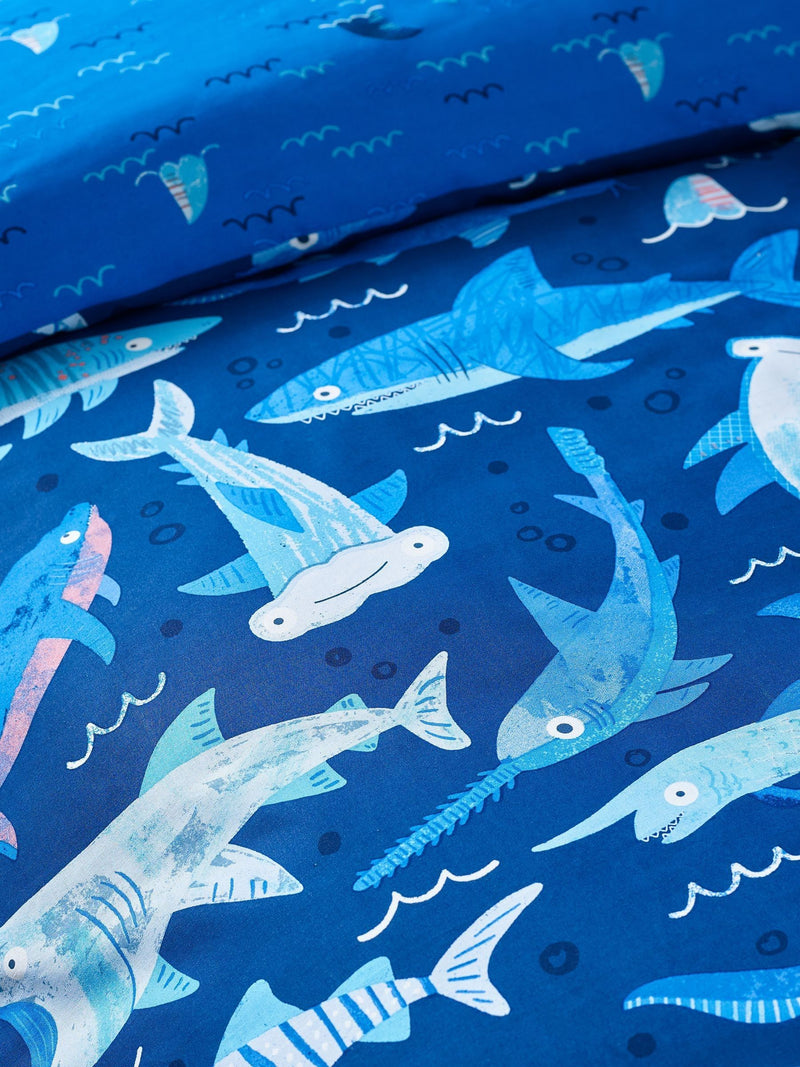 Catherine Lansfield Blue Jawsome Shark Reversible Duvet Cover Set - British product