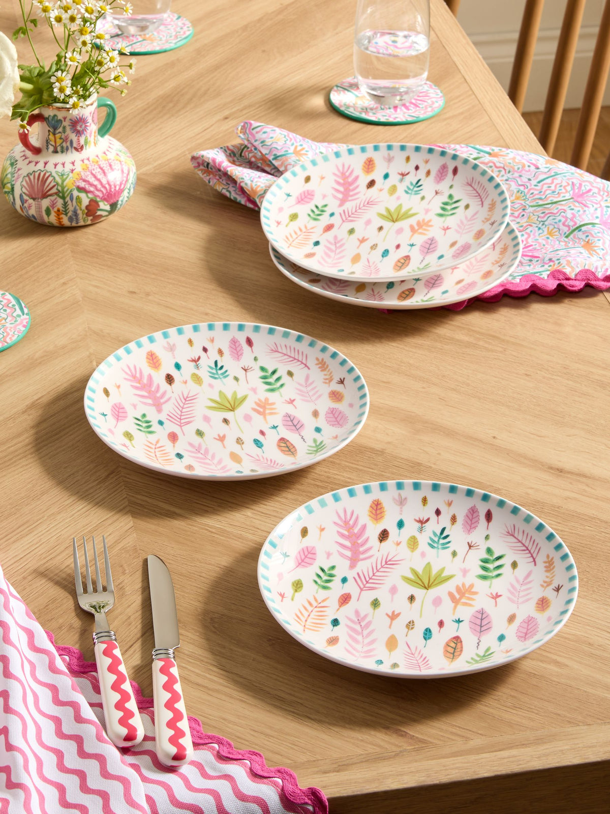 Lucy Tiffney pink leaves side plates set of 4, UK version
