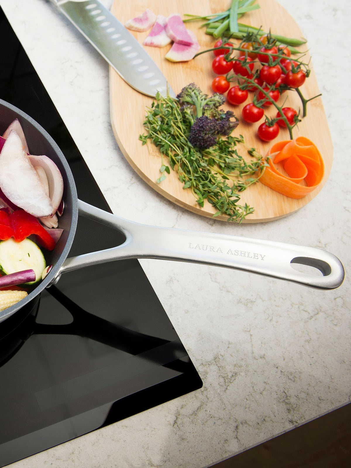 16cm Forged Aluminium Non-Stick Saucepan with Glass Lid, 1.2L Capacity