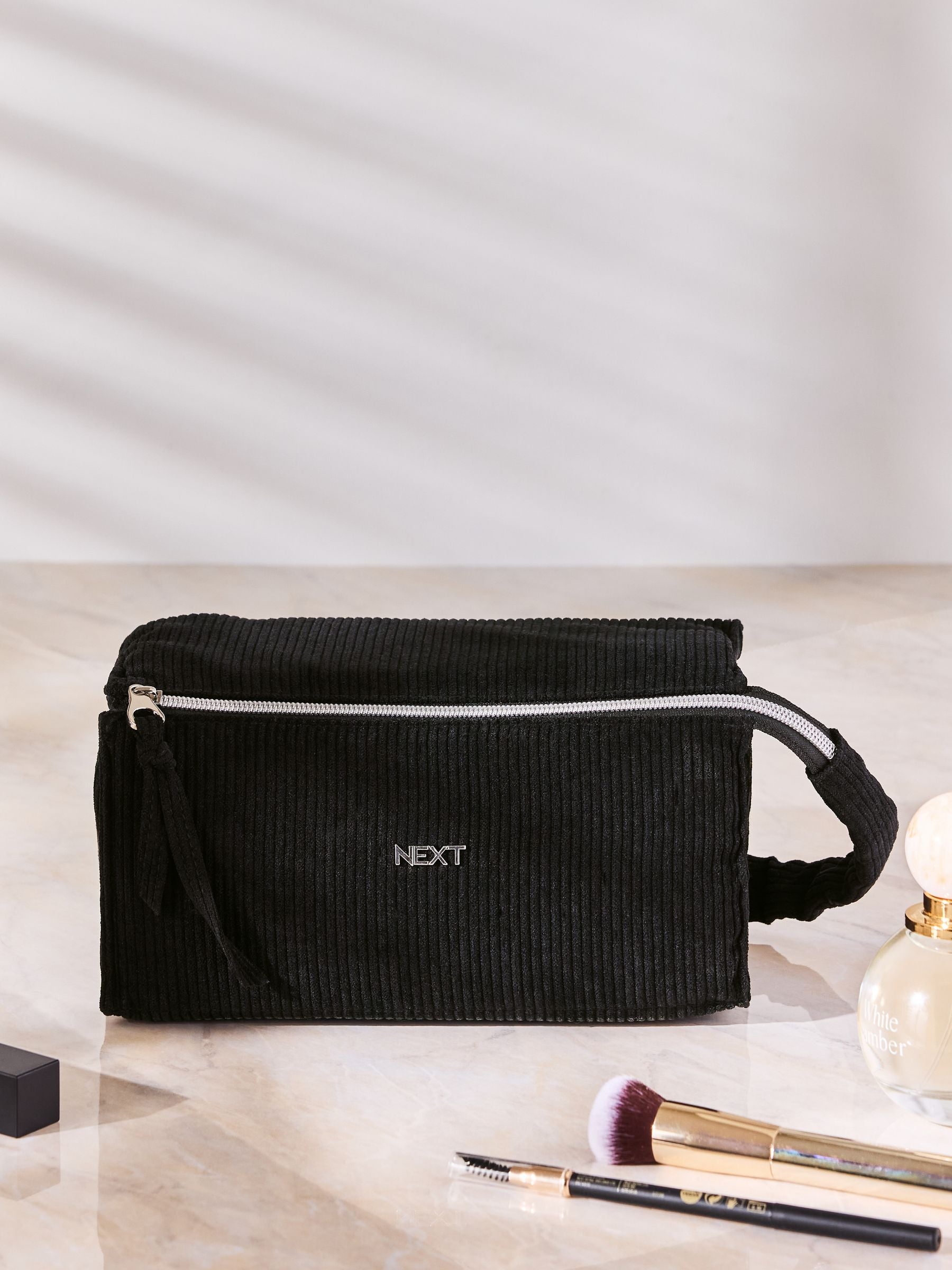 Ribbed fold out makeup bag 23x12x12cm, imported from the UK