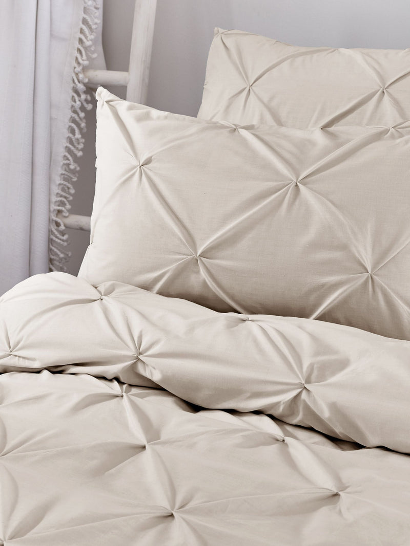Serene Natural Lara duvet cover and pillowcase set (British brand)