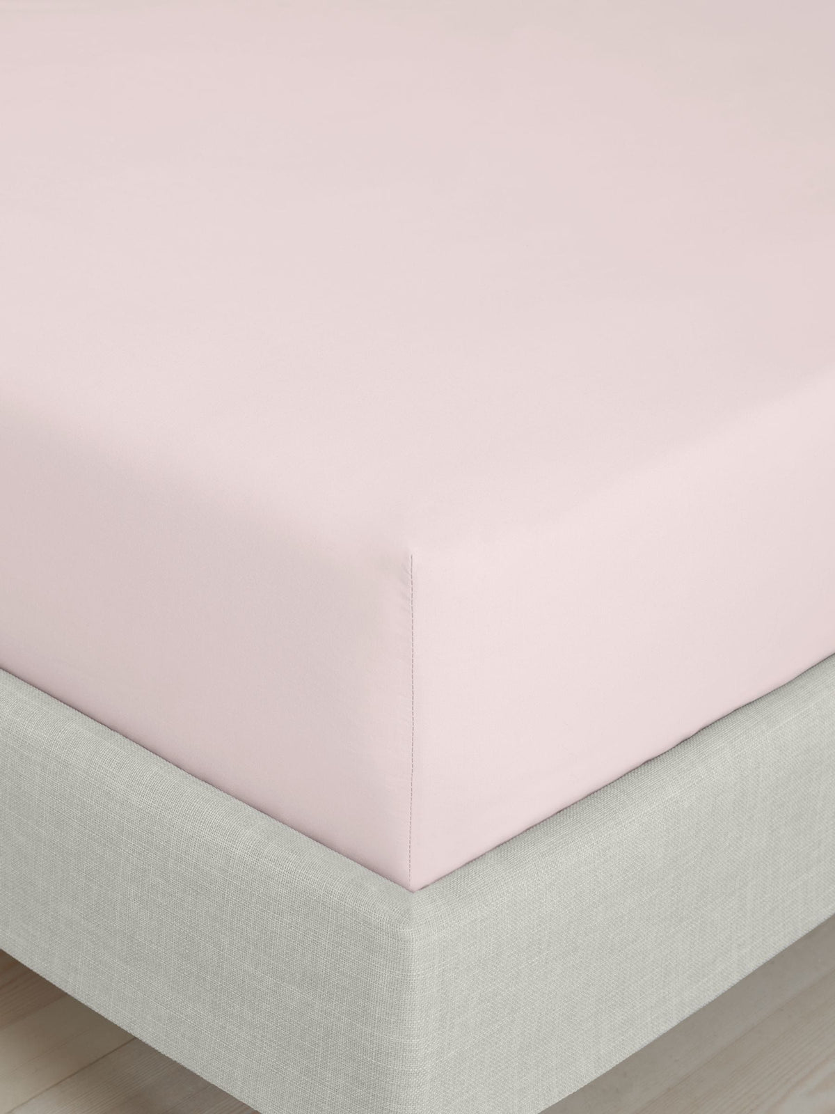 Bianca Blush Pink fitted bed sheet - British product